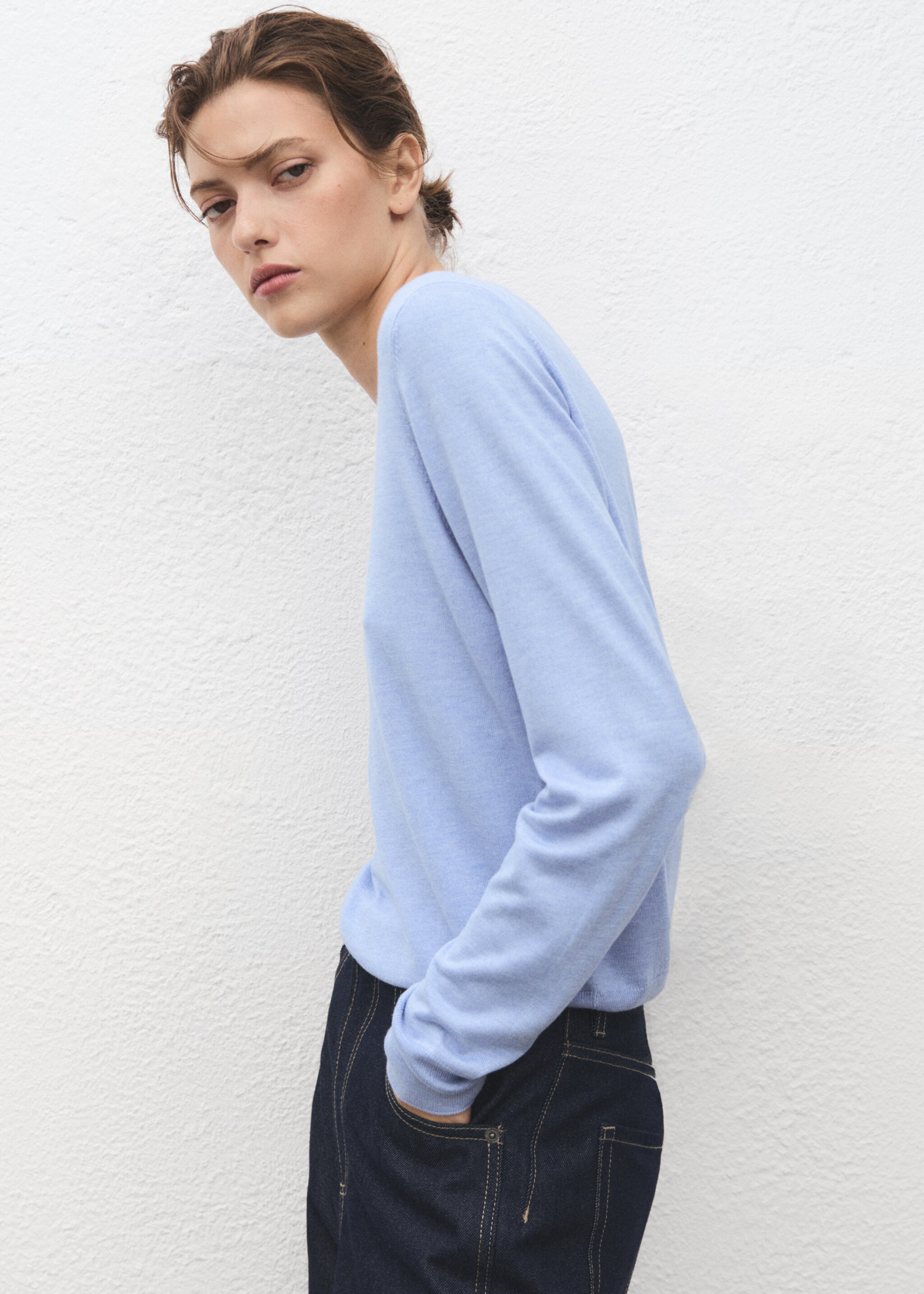 Pull-over maille fine col rond - Plan moyen, Bleu ciel. Ref: 17005817-00.