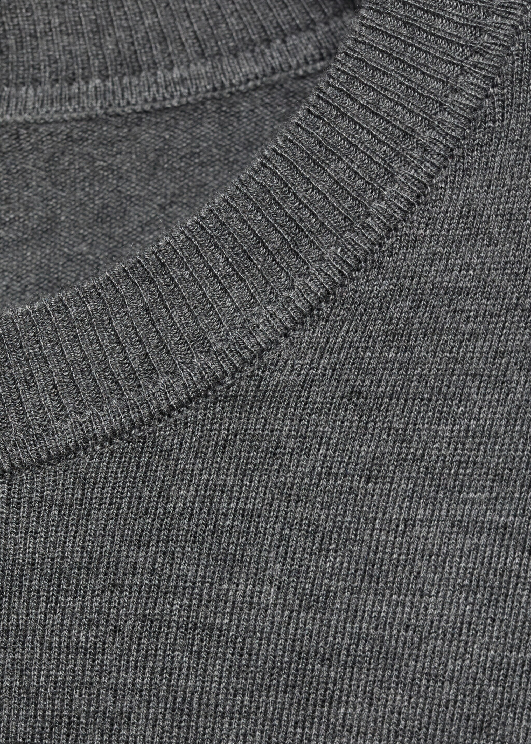Pull-over maille fine col rond - Détail de l'article 8, Gris chiné moyen. Ref: 17005817-00.