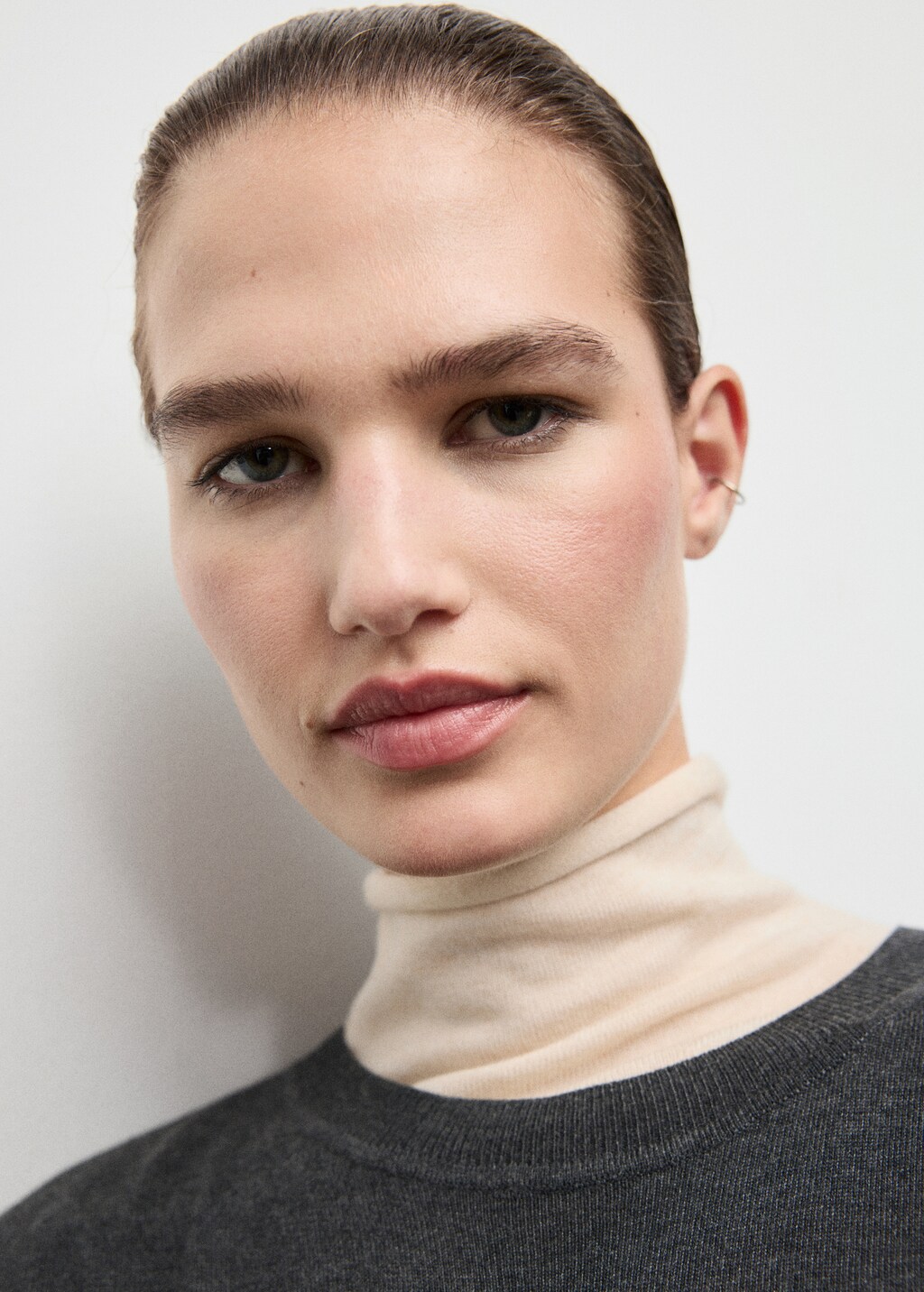 Mango Fine-knit crew-neck sweater