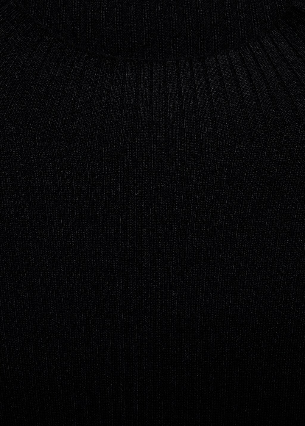 Asymmetrical sweater with buttons