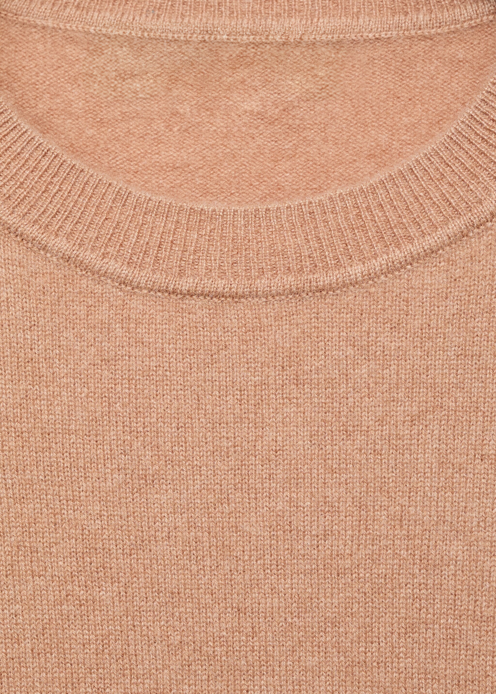 100% cashmere sweater - Details of the article 8, Medium Brown. Ref: 17005830-00.