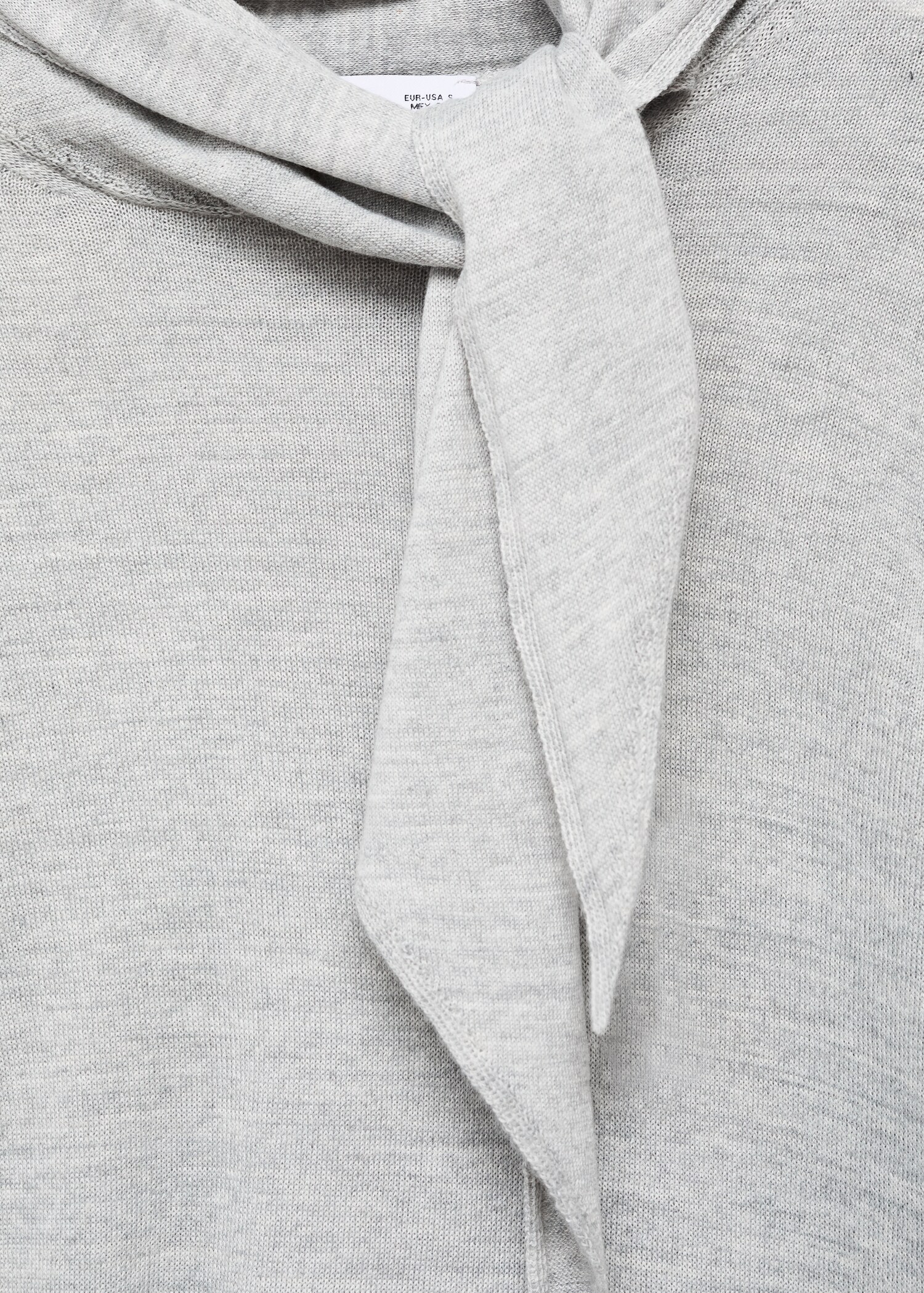 Knotted turtleneck sweater - Details of the article 8
