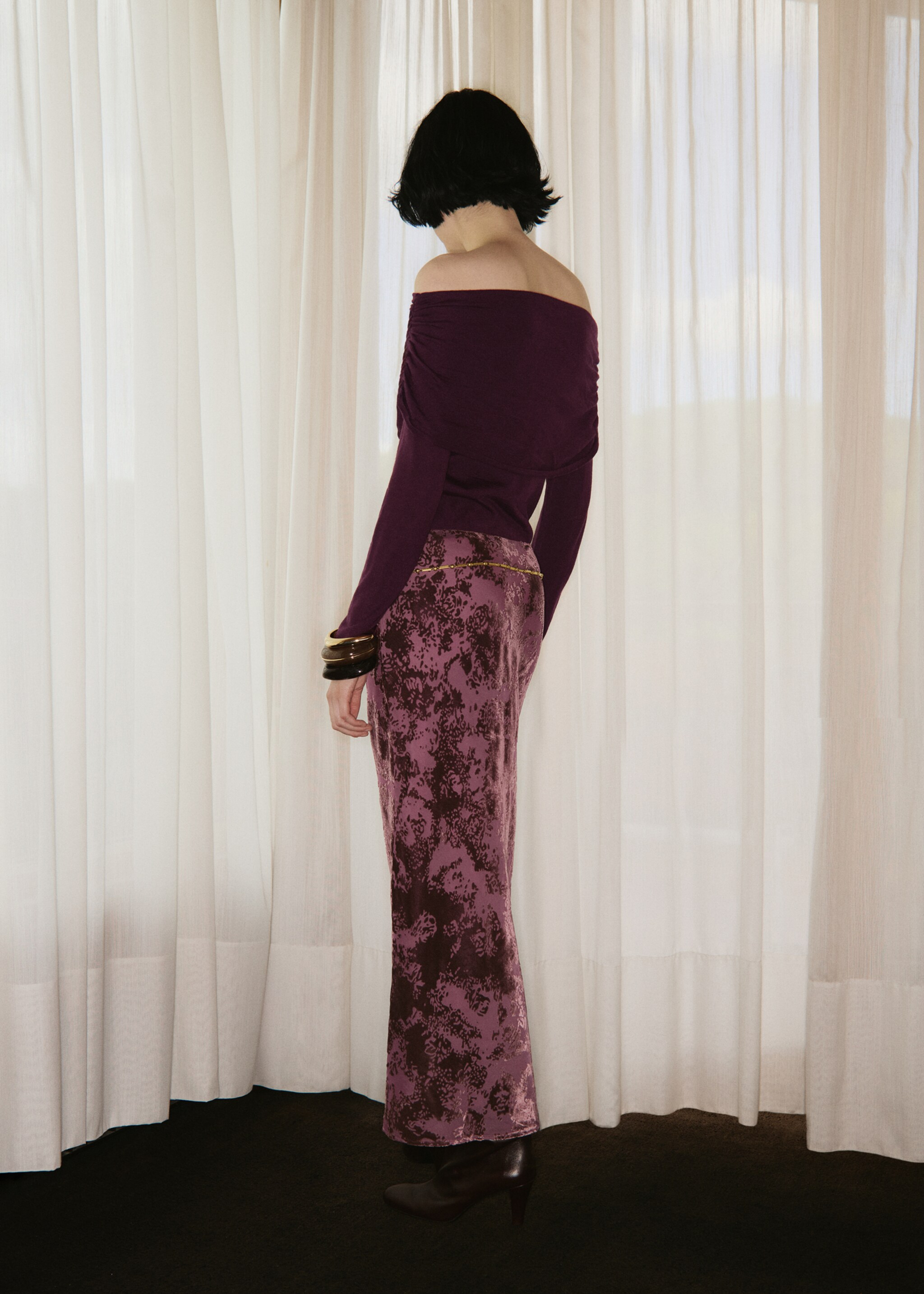 Fitted sweater with draped neckline - Reverse of the article, Wine. Ref: 17005840-00.