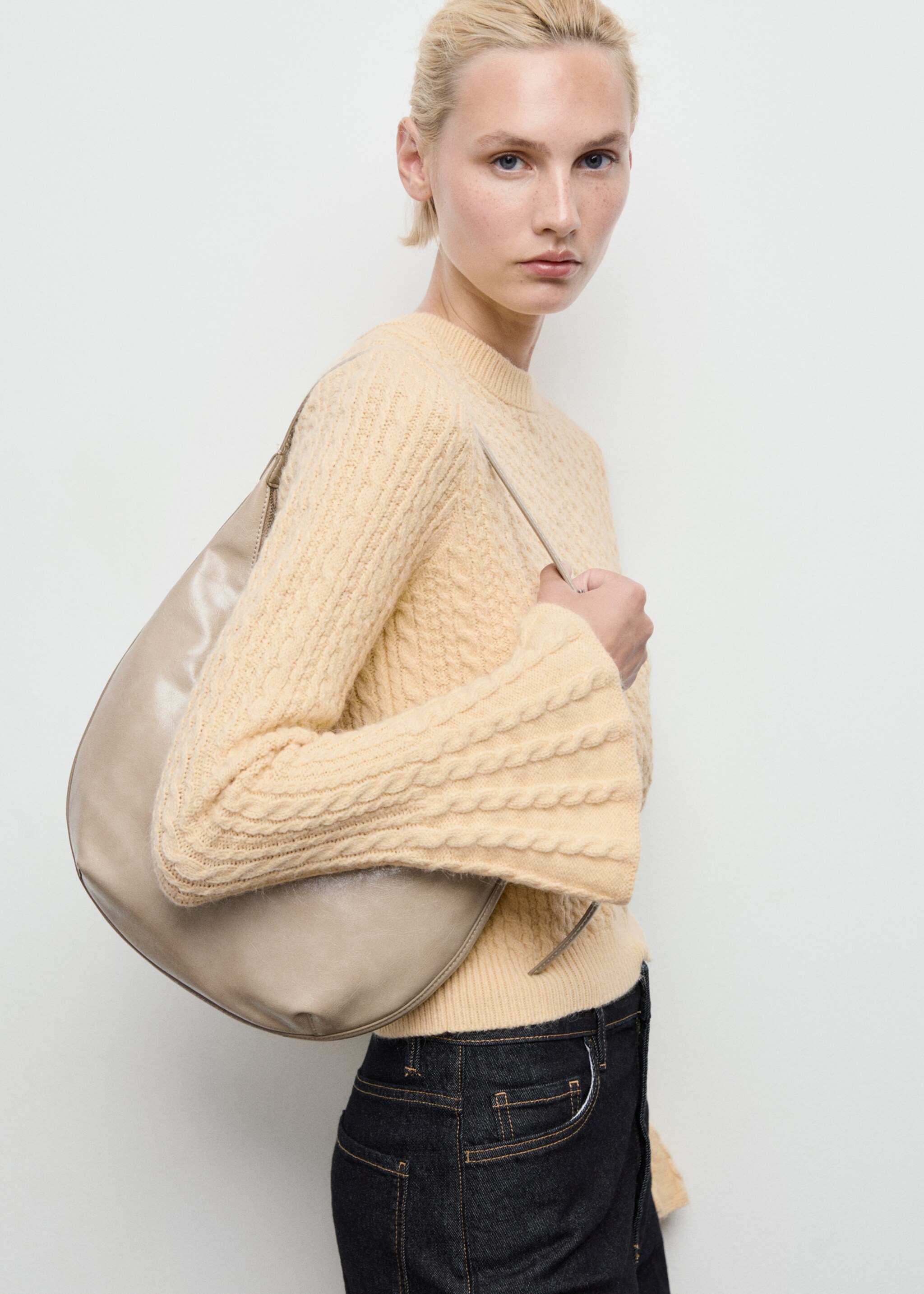 Cable-knit sweater with flared sleeves - Medium plane, Pastel Yellow. Ref: 17005843-00.