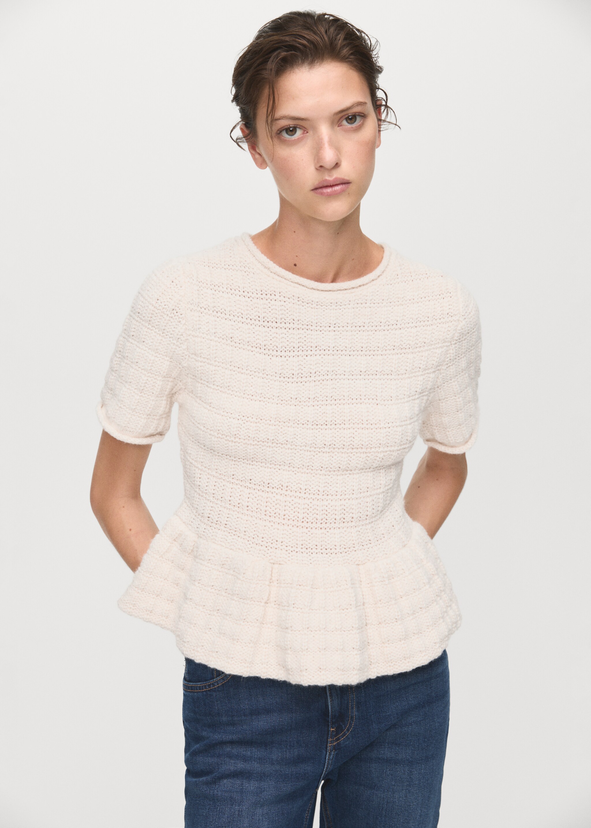 Textured ruffle sweater - Medium plane, Ecru. Ref: 17005844-00.
