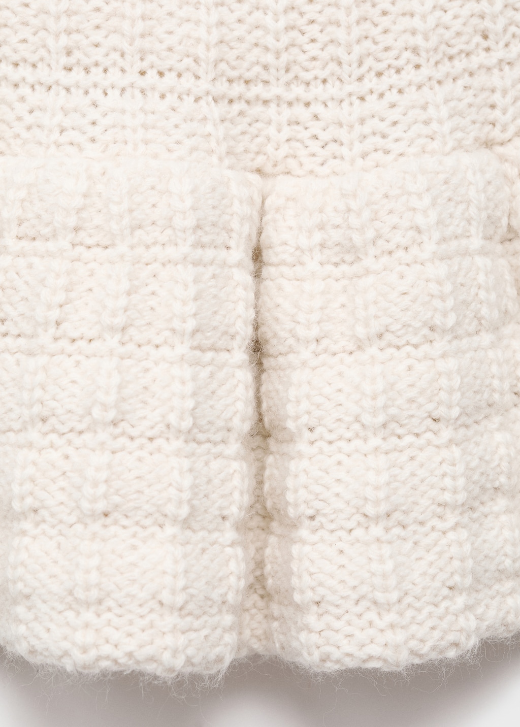 Textured sweater with ruffles