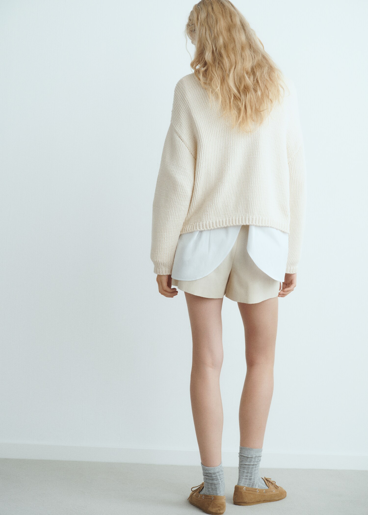 Oversized cable-knit sweater - Reverse of the article