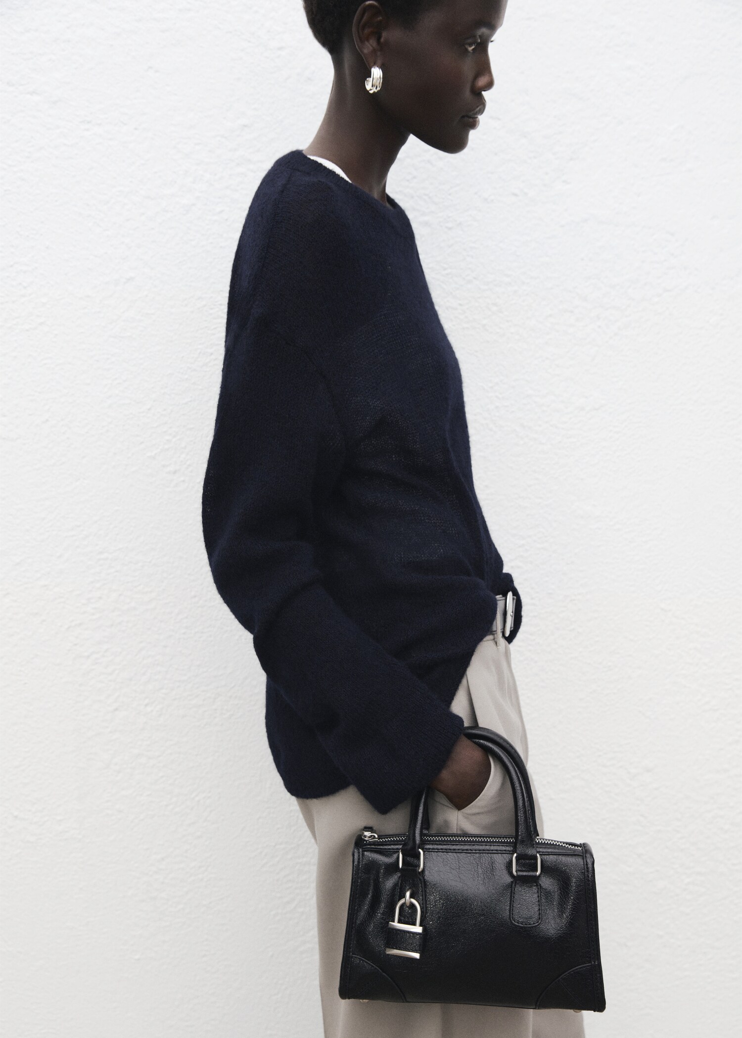 Semitransparent knitted sweater - Details of the article 1