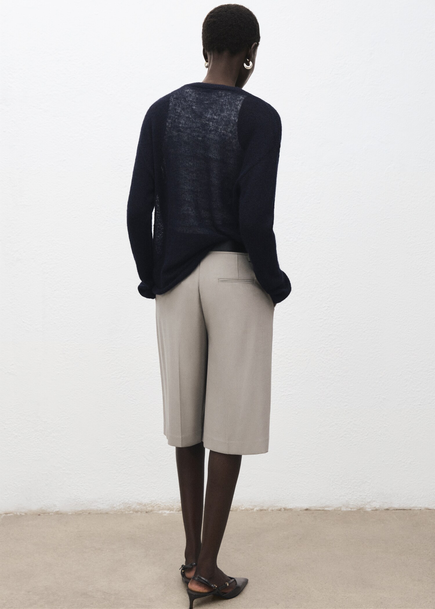 Semitransparent knitted sweater - Reverse of the article