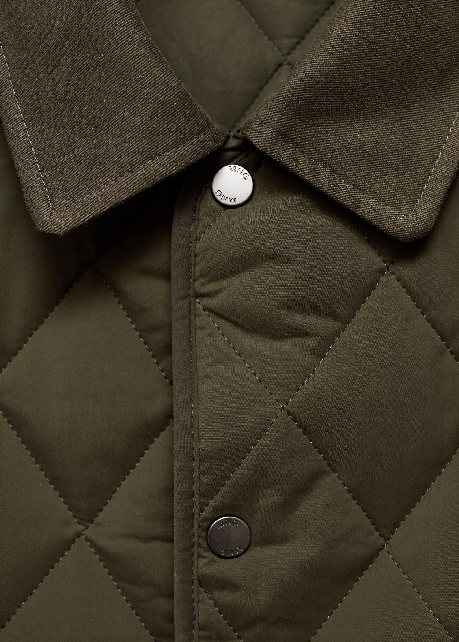 Quilted water repellent jacket - Details of the article 8