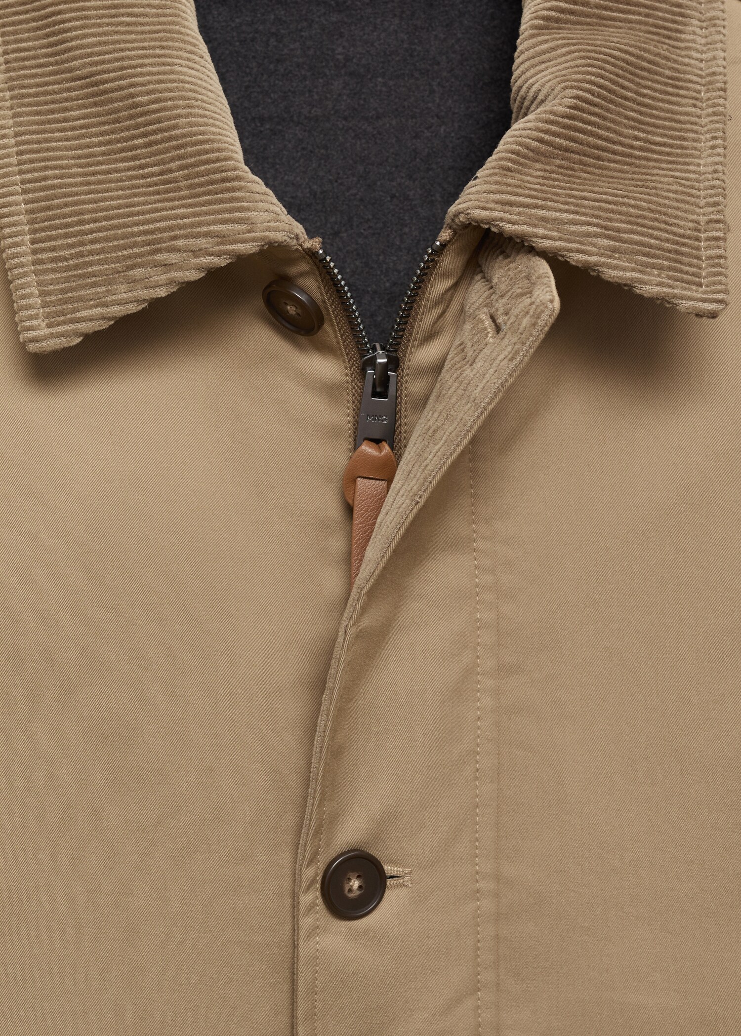 Water-repellent jacket with pockets - Details of the article 8