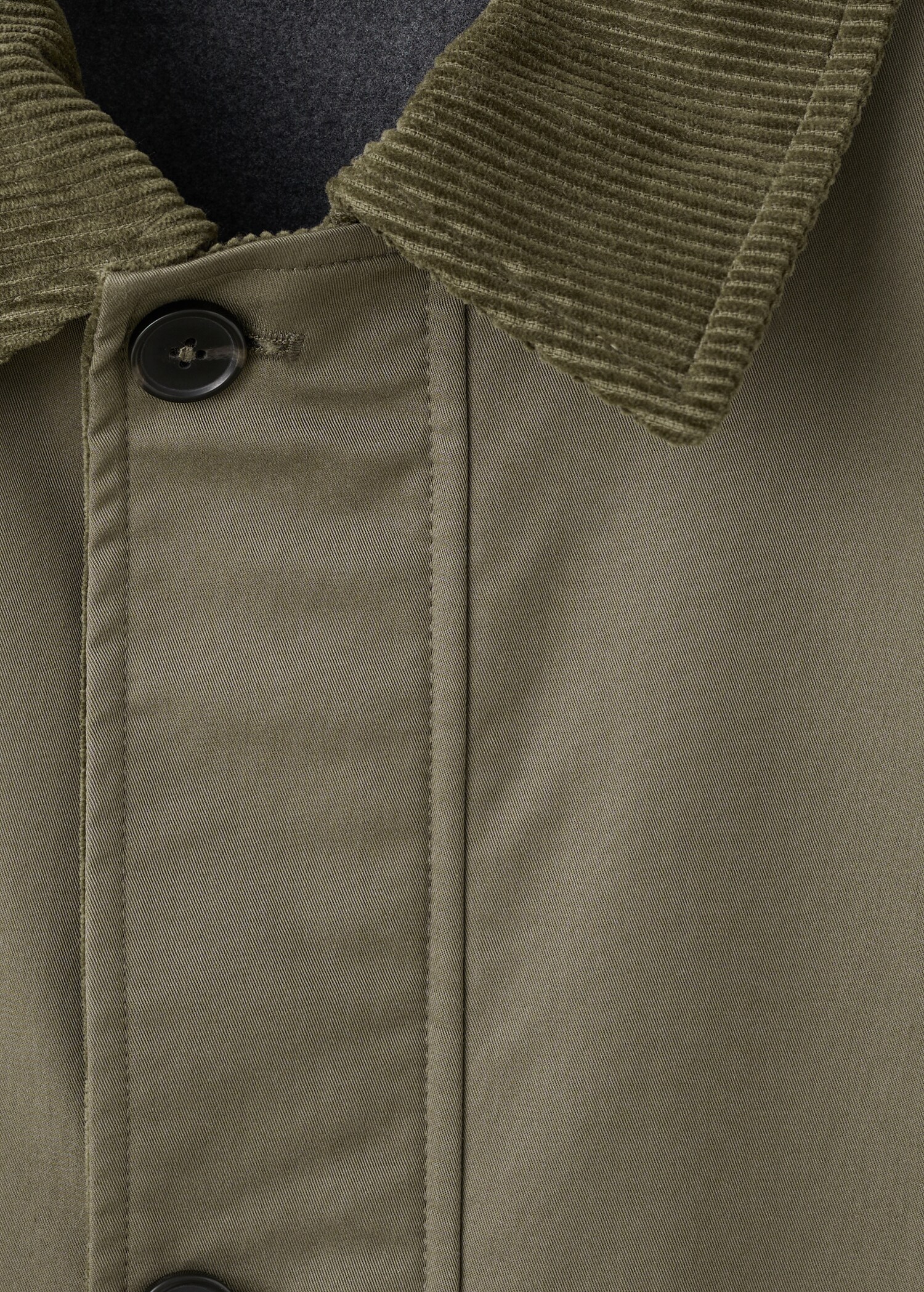 Water-repellent jacket with pockets - Details of the article 8