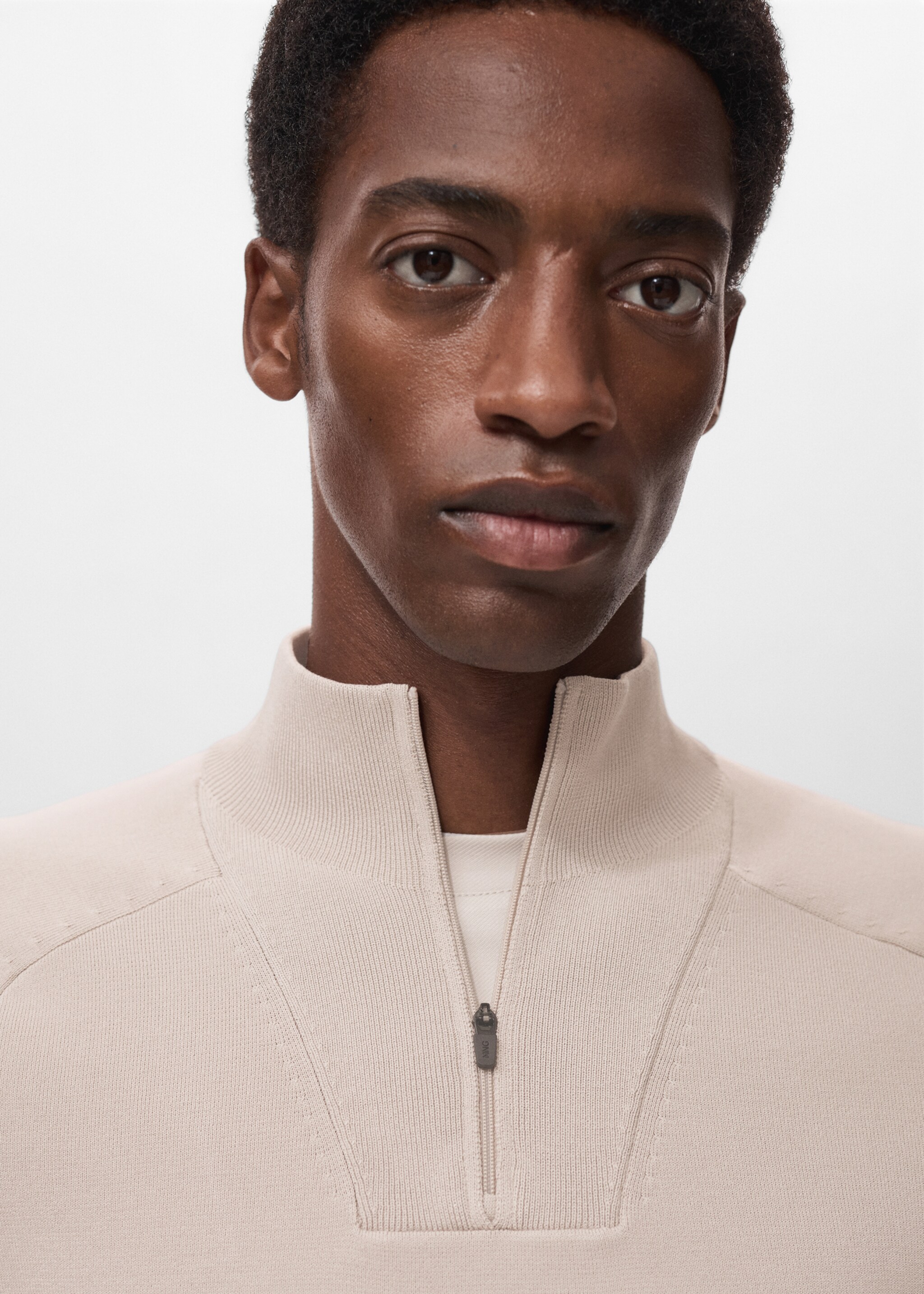 Breathable zip-neck sweater - Details of the article 1, Ivory White. Ref: 17005979-00.