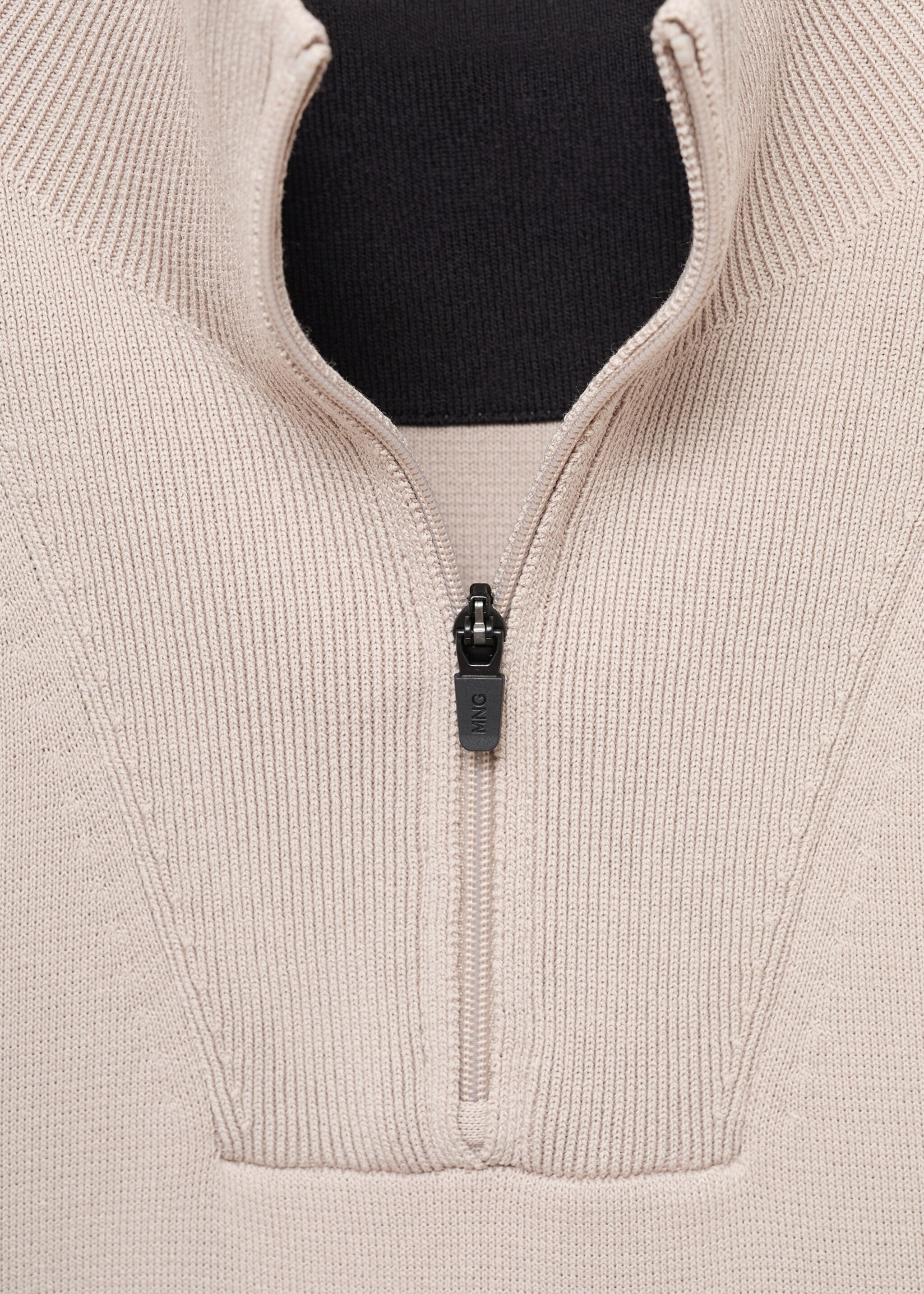 Breathable zip-neck sweater - Details of the article 8, Ivory White. Ref: 17005979-00.