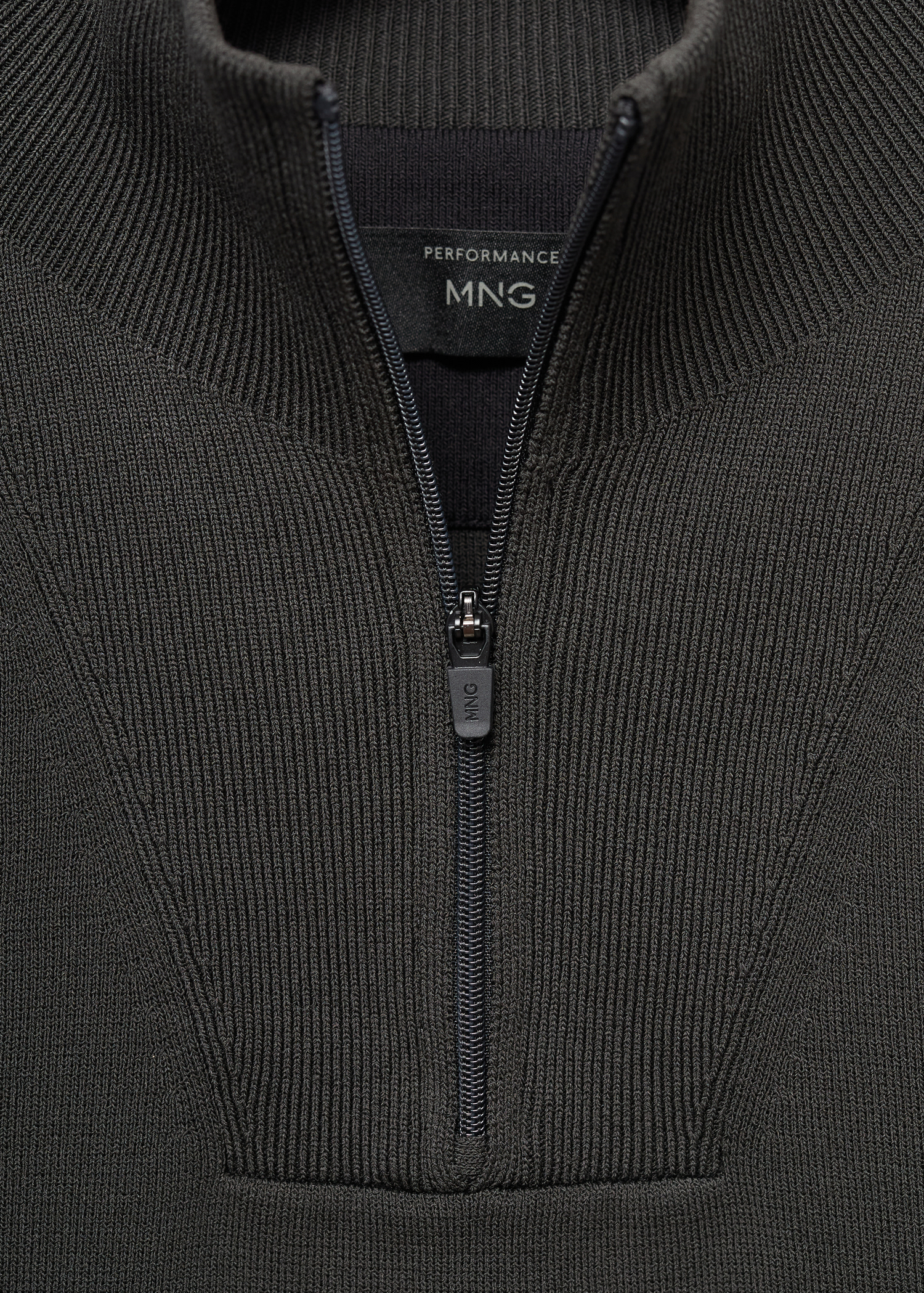 Breathable zip-neck sweater - Details of the article 8, Dark Green. Ref: 17005979-00.
