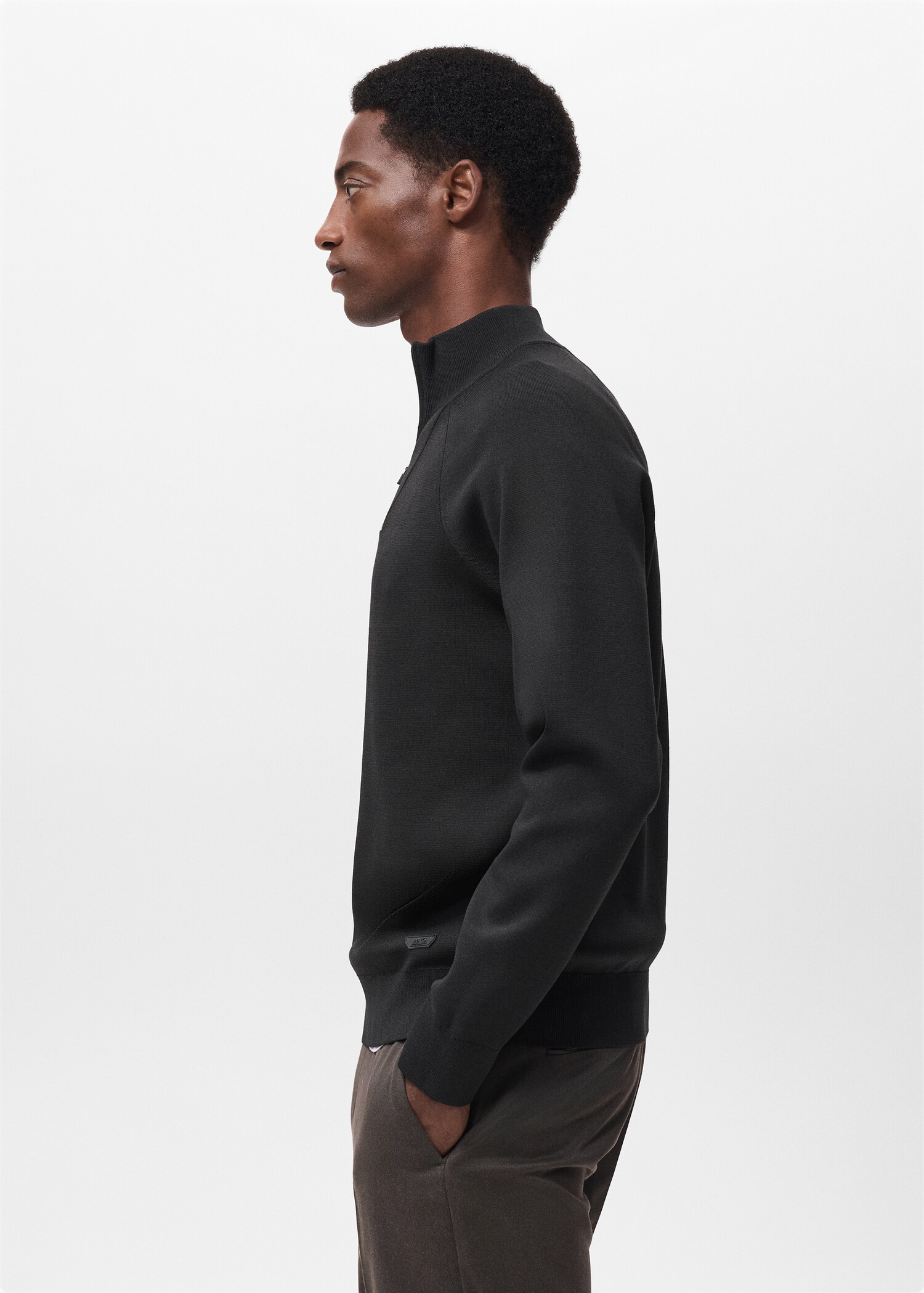 Breathable zip-neck sweater - Details of the article 2