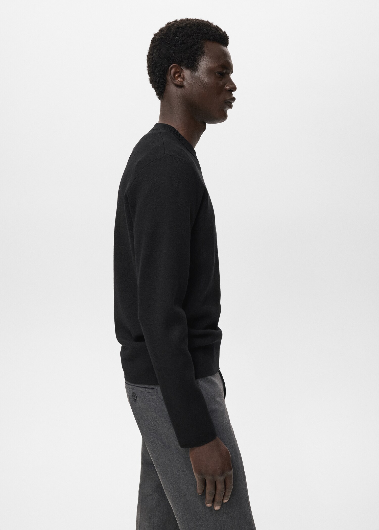 Medium-knit regular-fit sweater - Details of the article 2