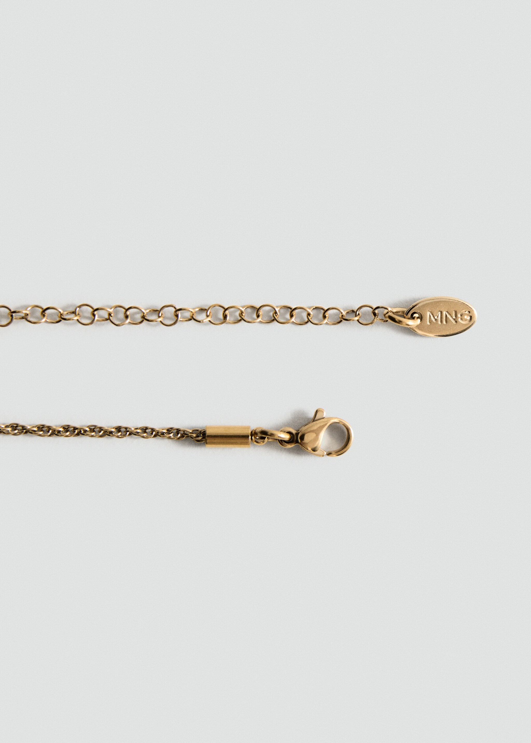 Interwoven hoops necklace - Details of the article 1, Gold. Ref: 17006000-00.