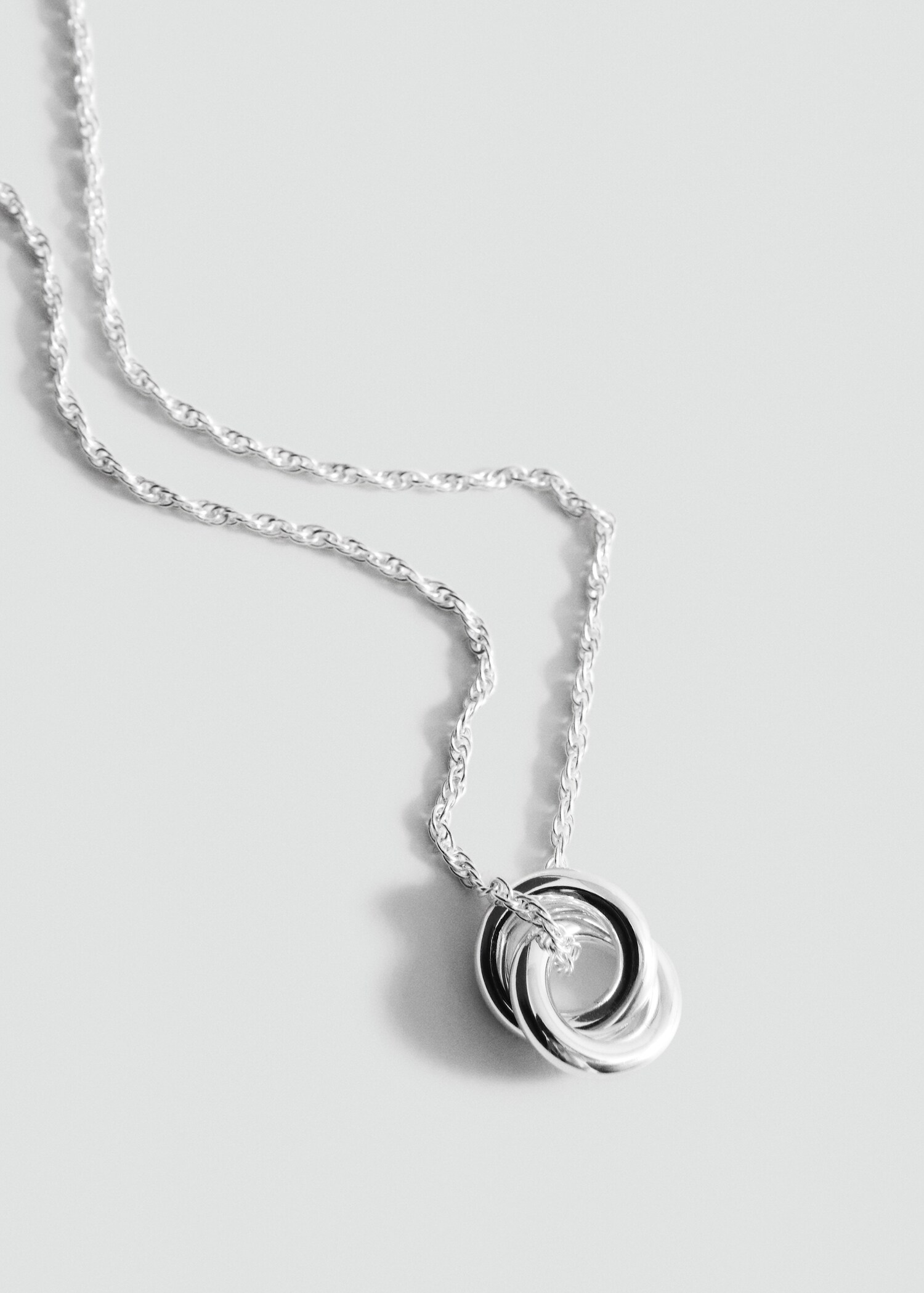 Interwoven hoops necklace - Medium plane