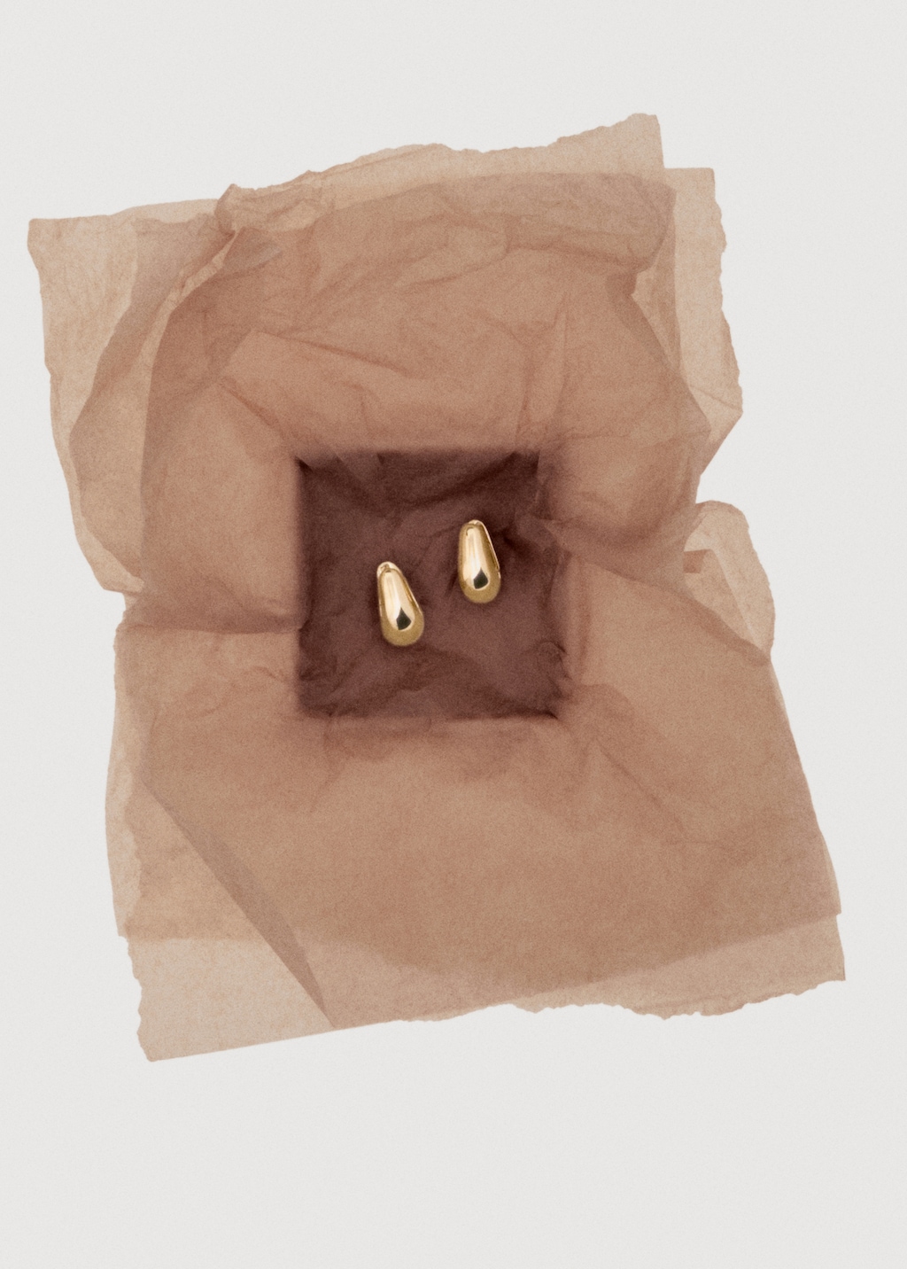 Volume hoop earrings