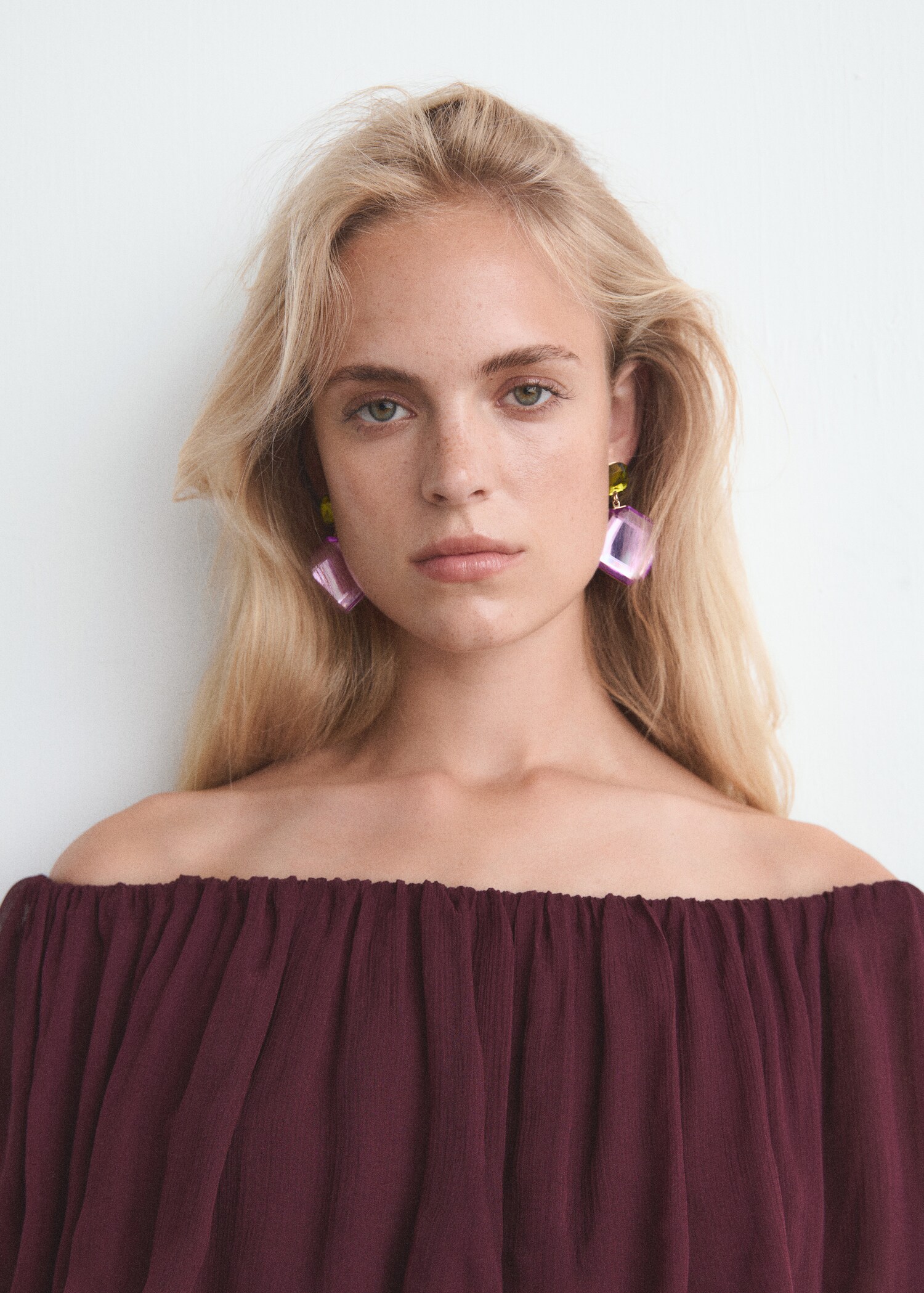 Bicolour pendant earrings - Детальніше про товар 9