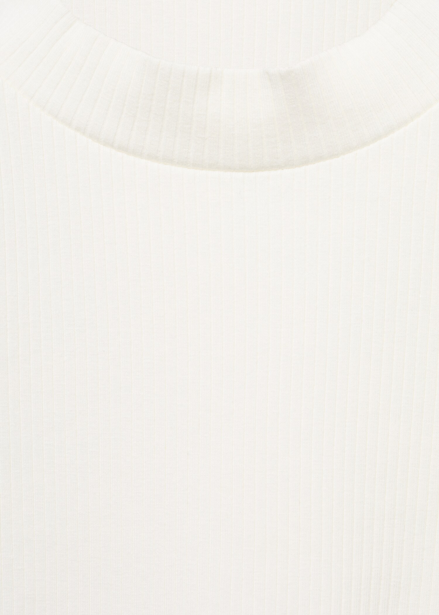 Ribbed high neck t-shirt - Details of the article 8