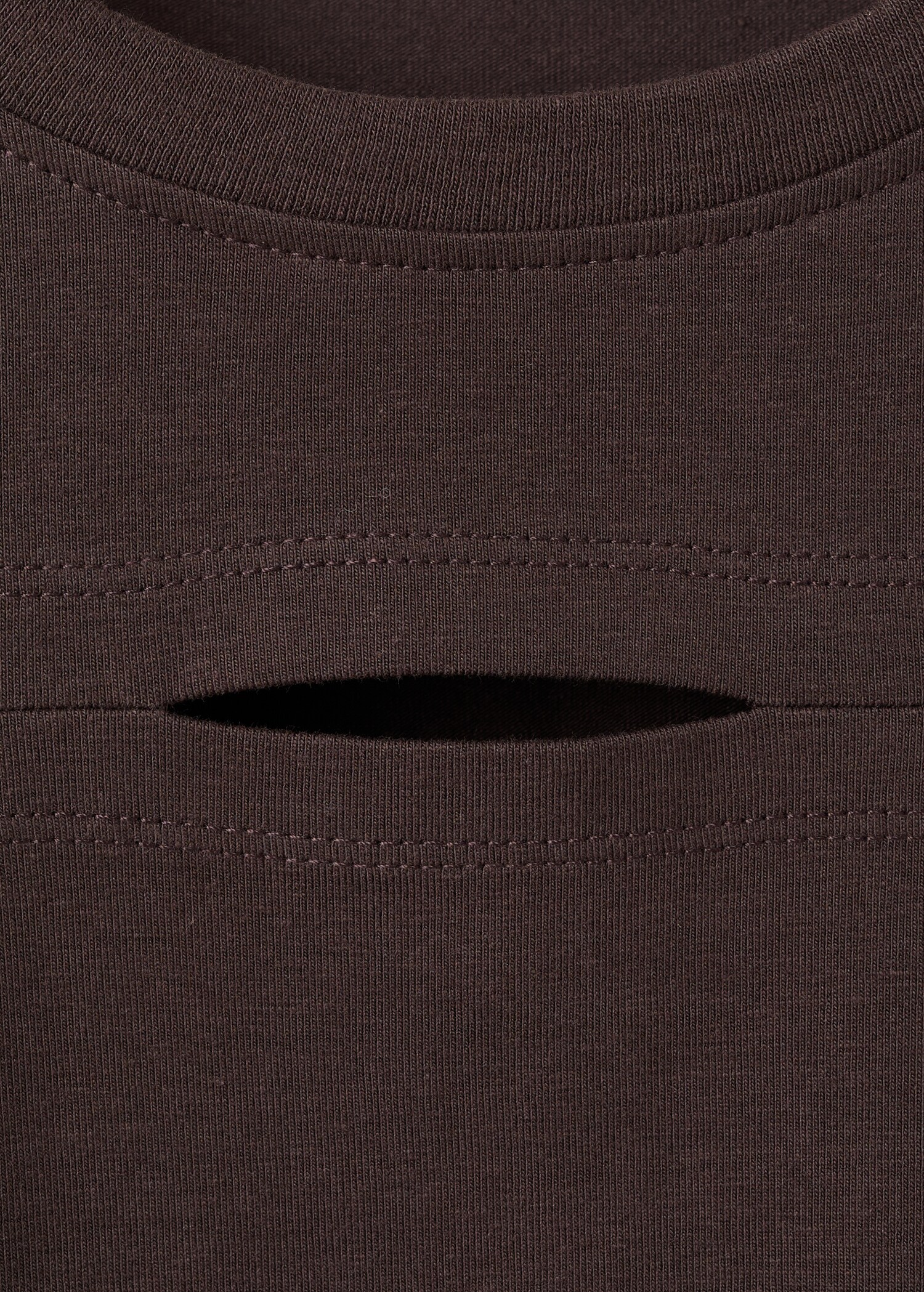 Cotton t-shirt with cut-out - Details of the article 8