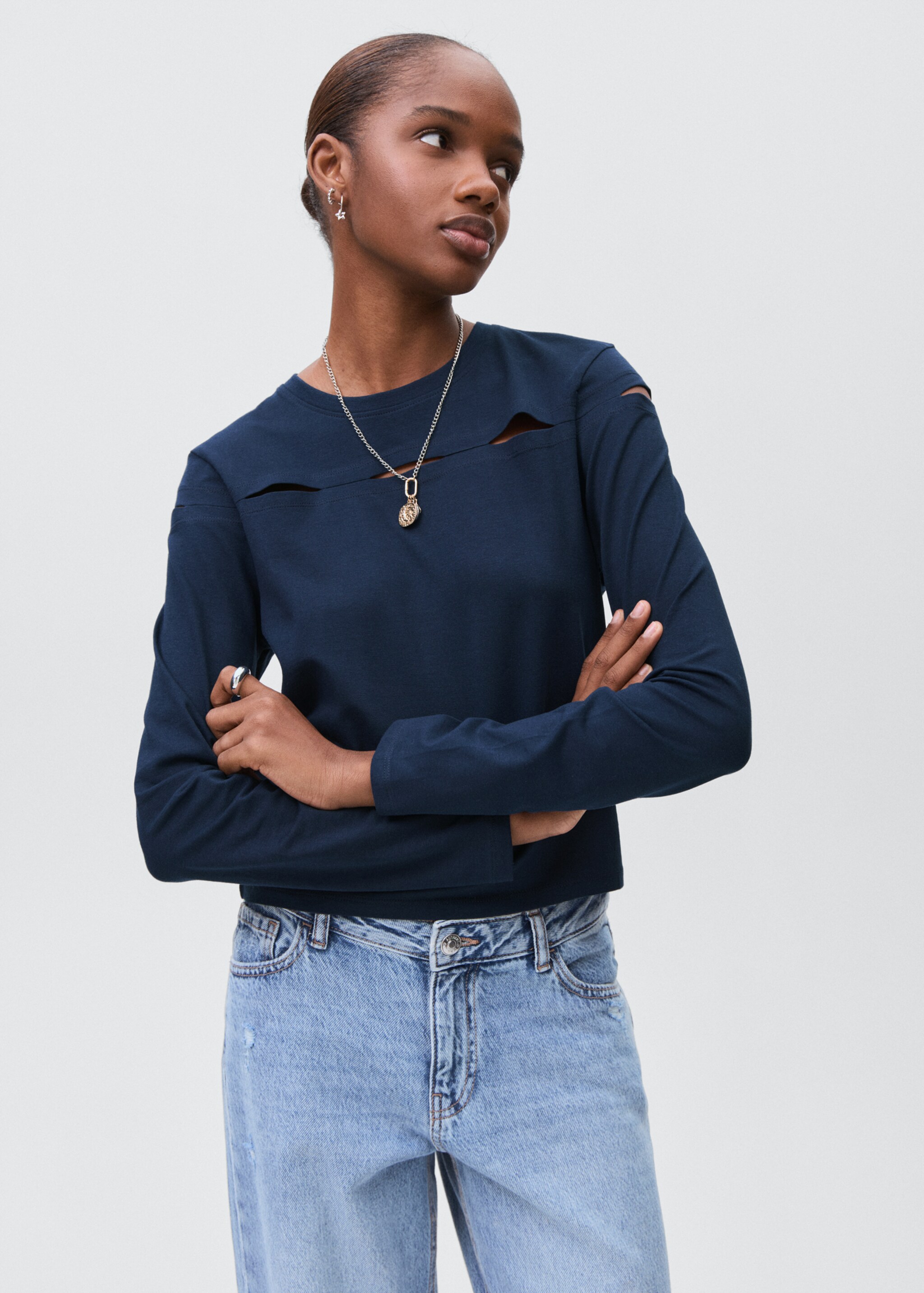 Cotton t-shirt with cut-out - Medium plane, Navy. Ref: 17006349-00.