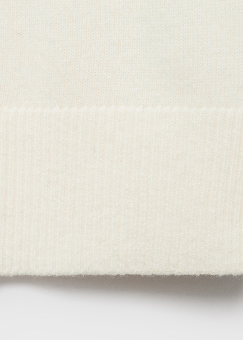 High collar wool sweater