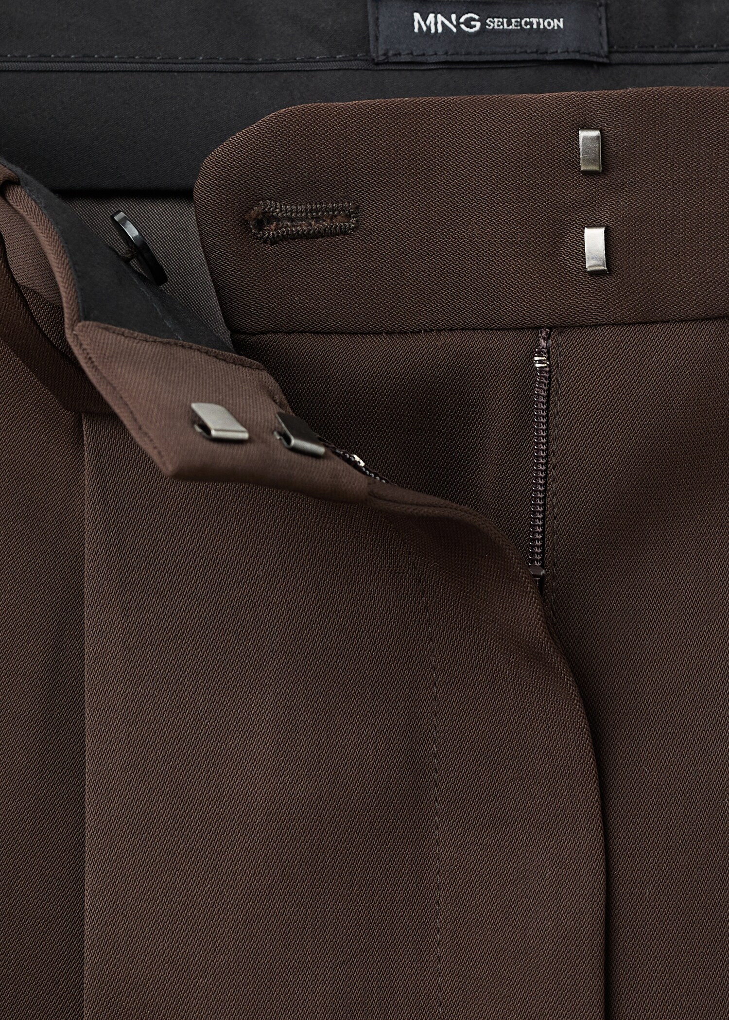 Pleated straight-leg suit trousers - Details of the article 8