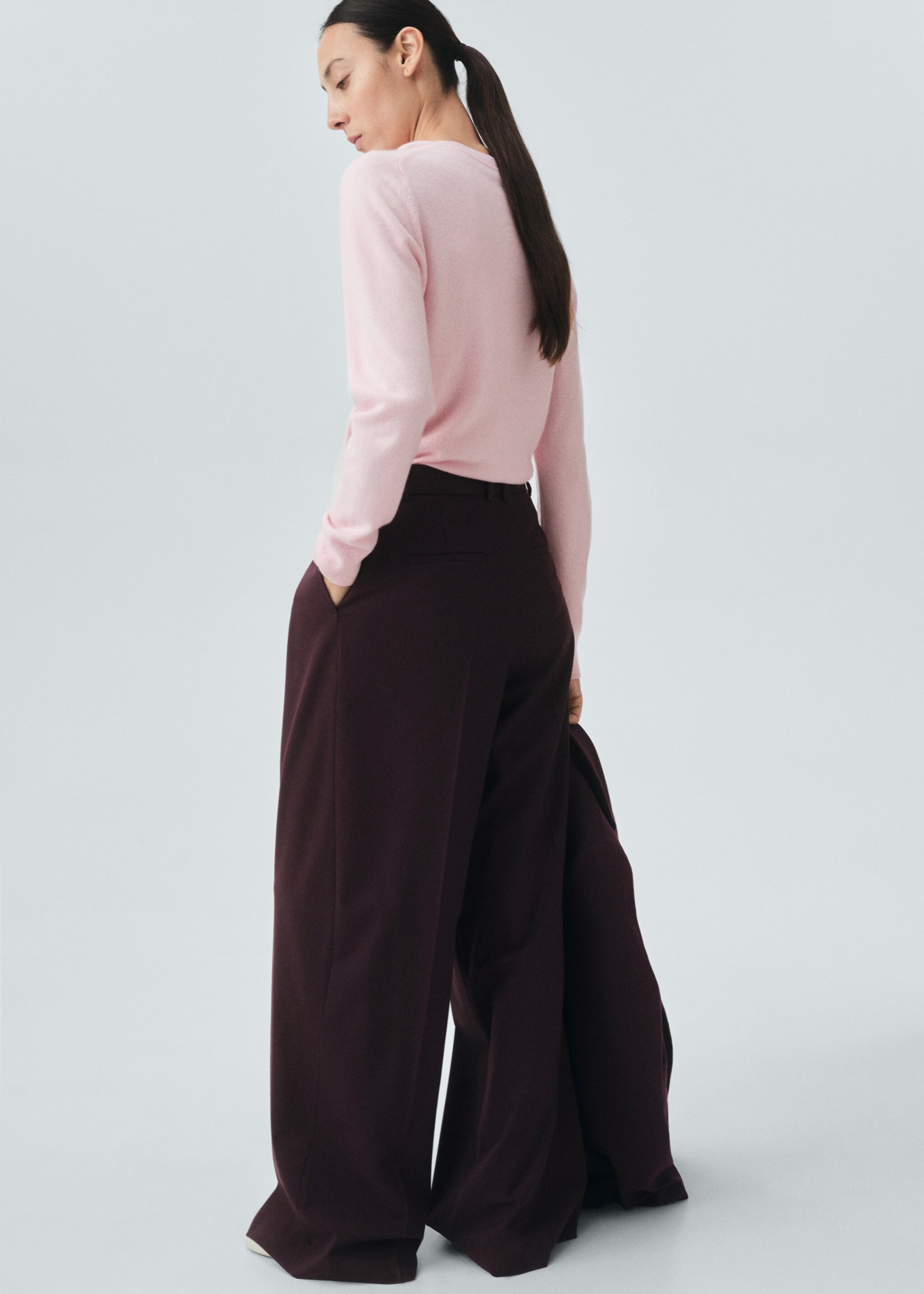 Pantalon costume droit laine - Verso de l’article, Grenat. Ref: 17006368-00.