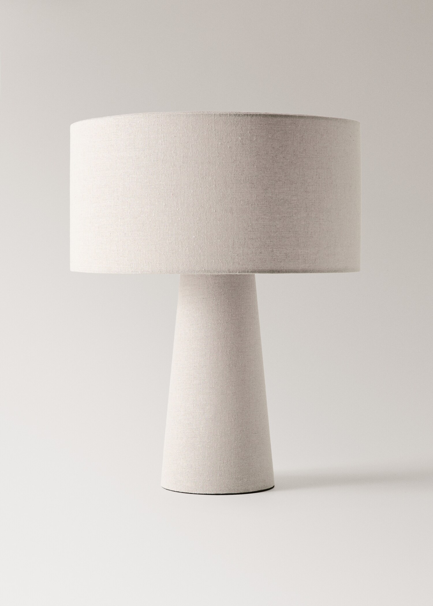 Grande lampe de table en tissu - Article sans modèle