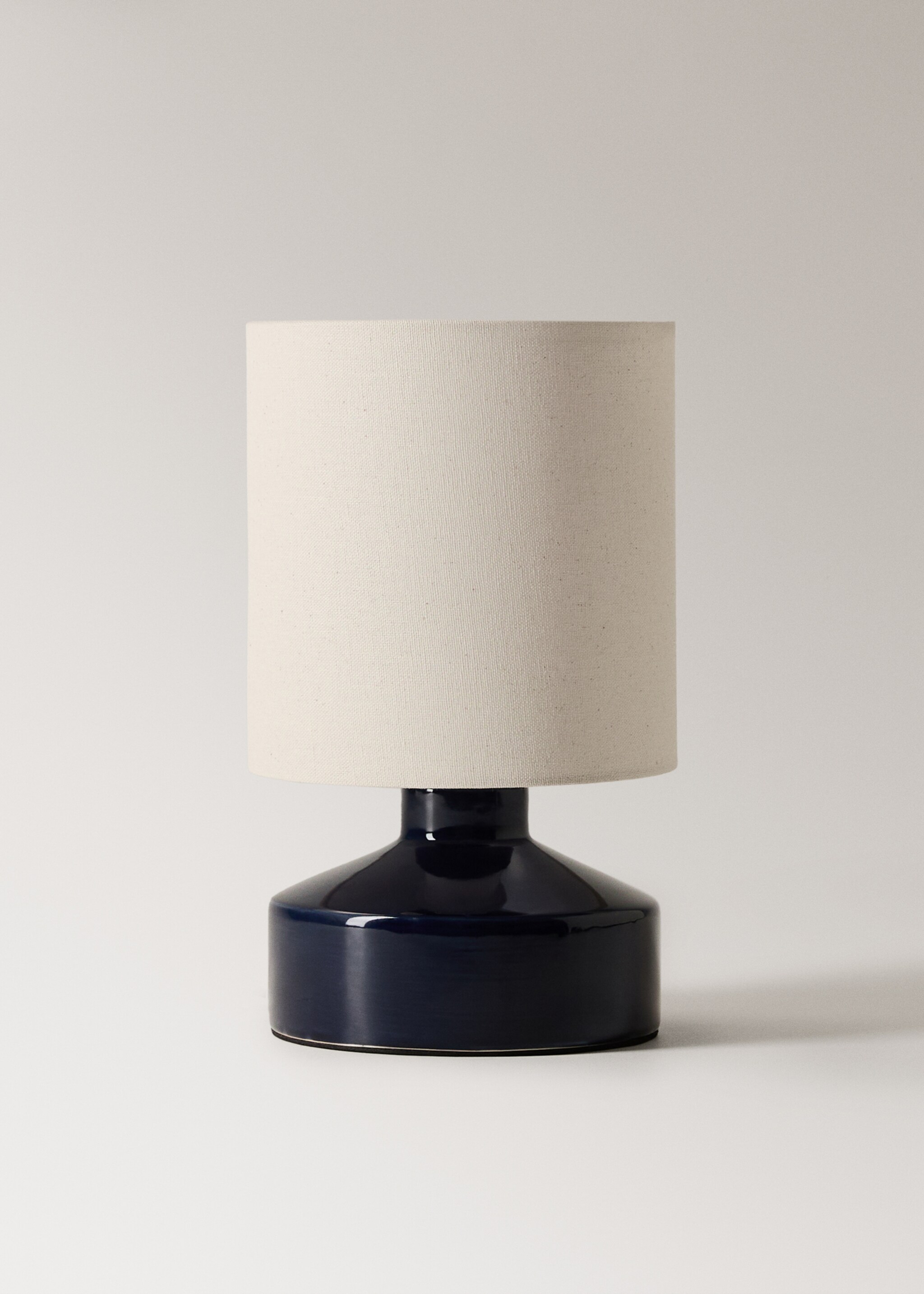 Lampa med fot i keramik - Artikel utan modell, Nattblå. Ref: 17006730-00.