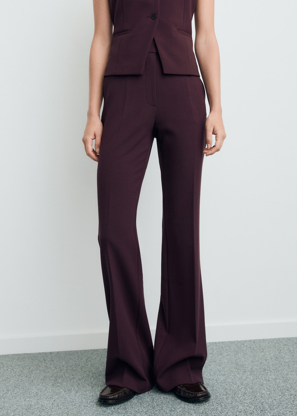 Mid-rise flare pants - image 3