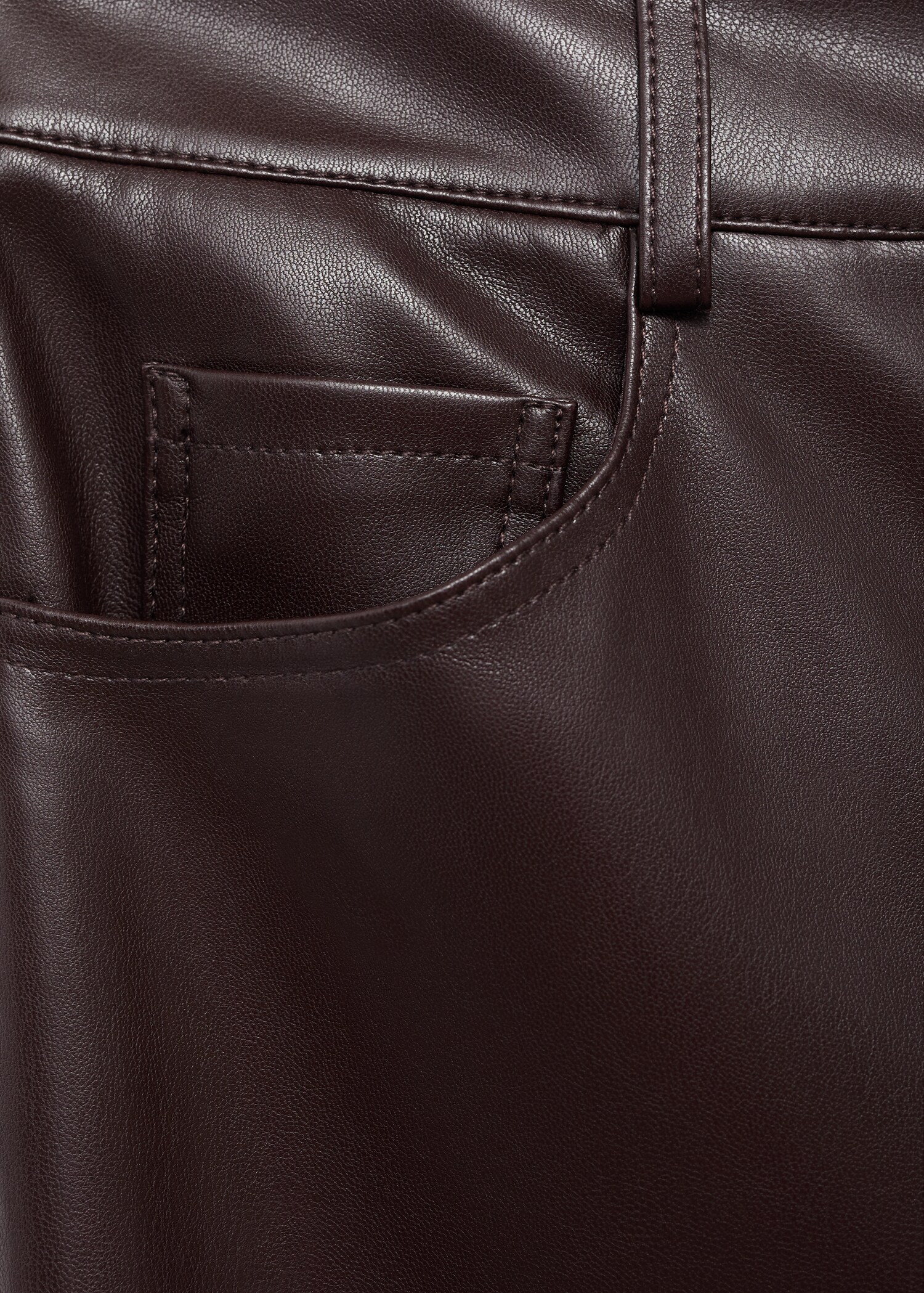 Leather-effect straight trousers - Details of the article 0
