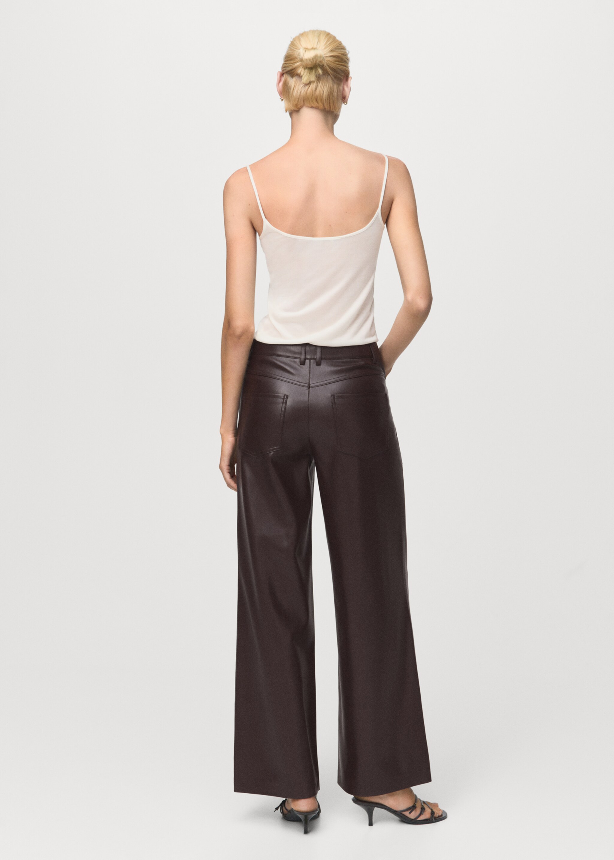 Leather-effect straight trousers - Reverse of the article, Maroon. Ref: 17006735-00.