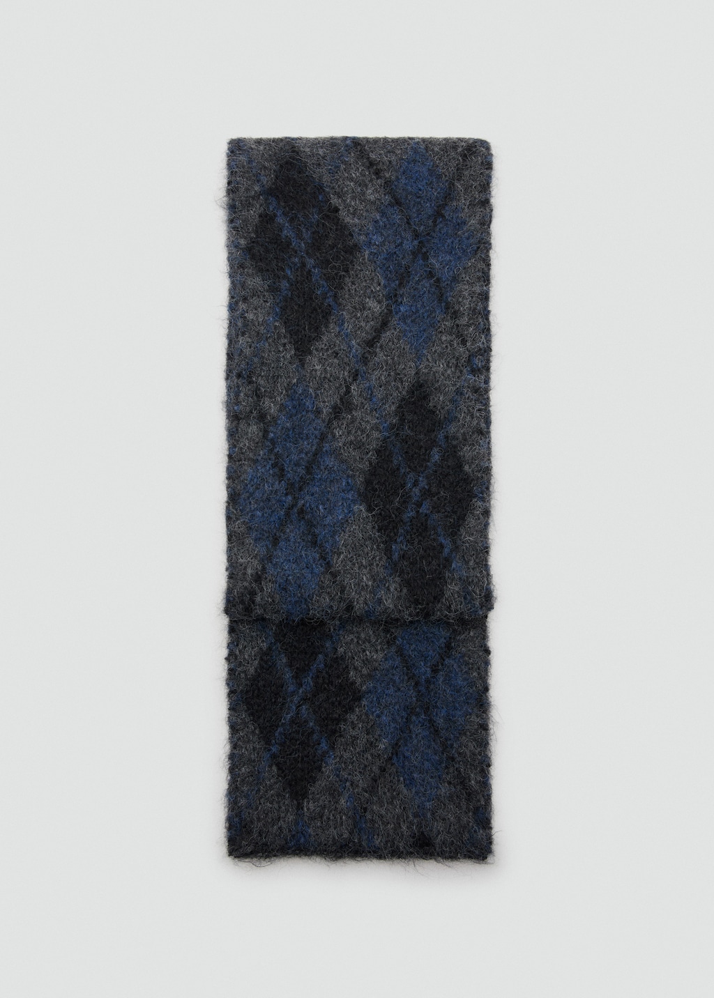 Argyle-patterned knit scarf