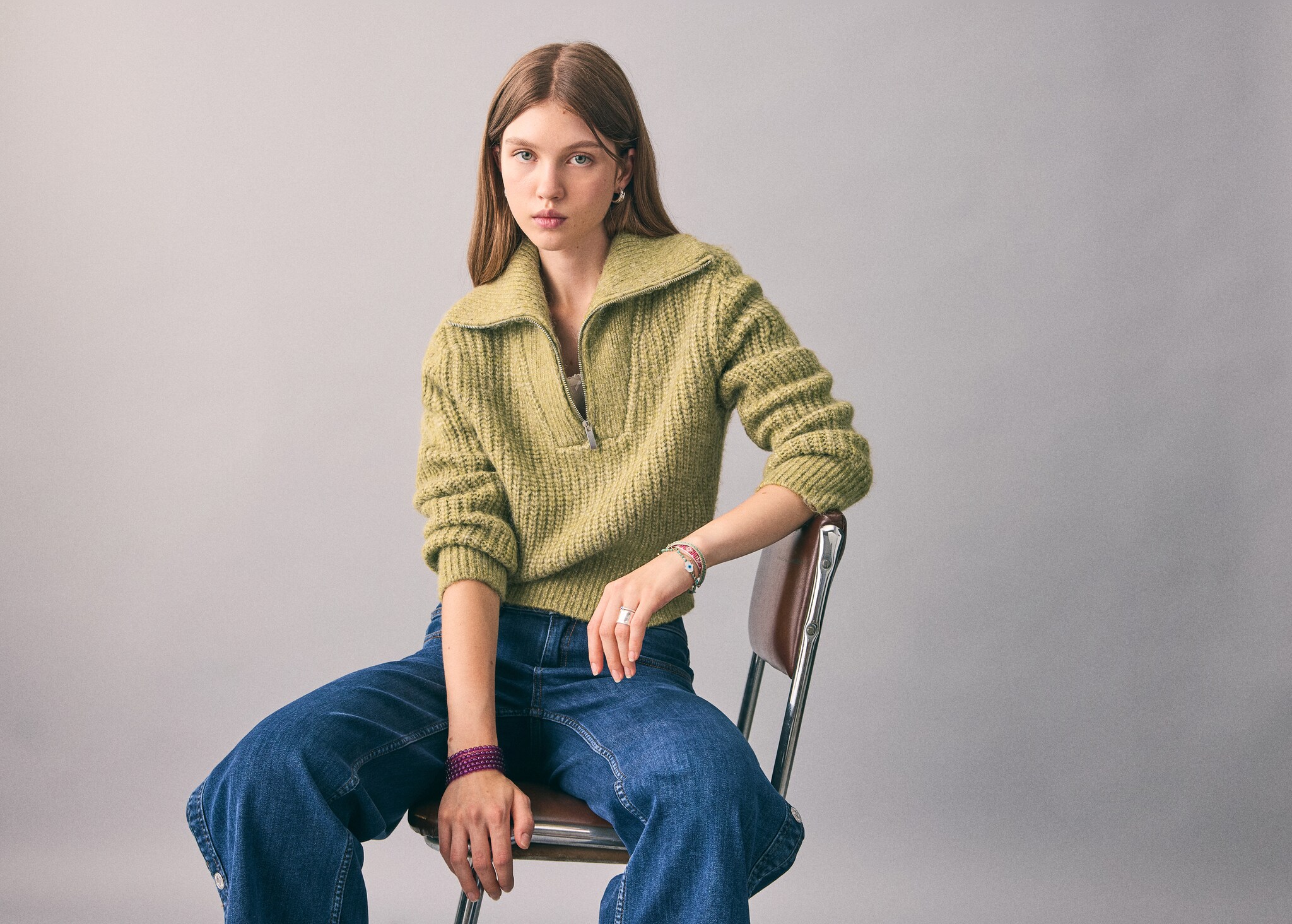 Knitted sweater with perkins neck - Details of the article 2