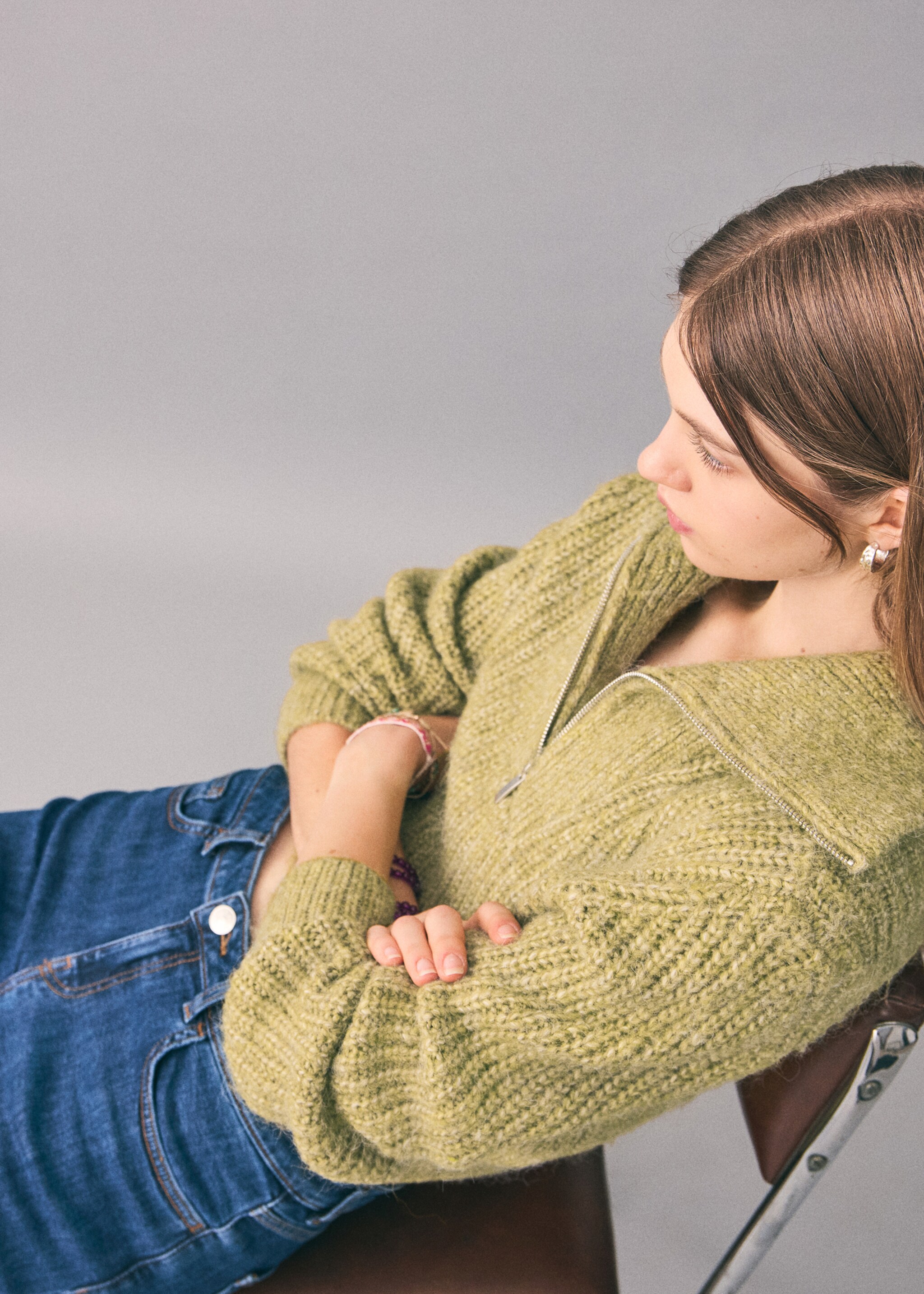 Knitted sweater with perkins neck - Details of the article 6, Lime. Ref: 17007130-00.