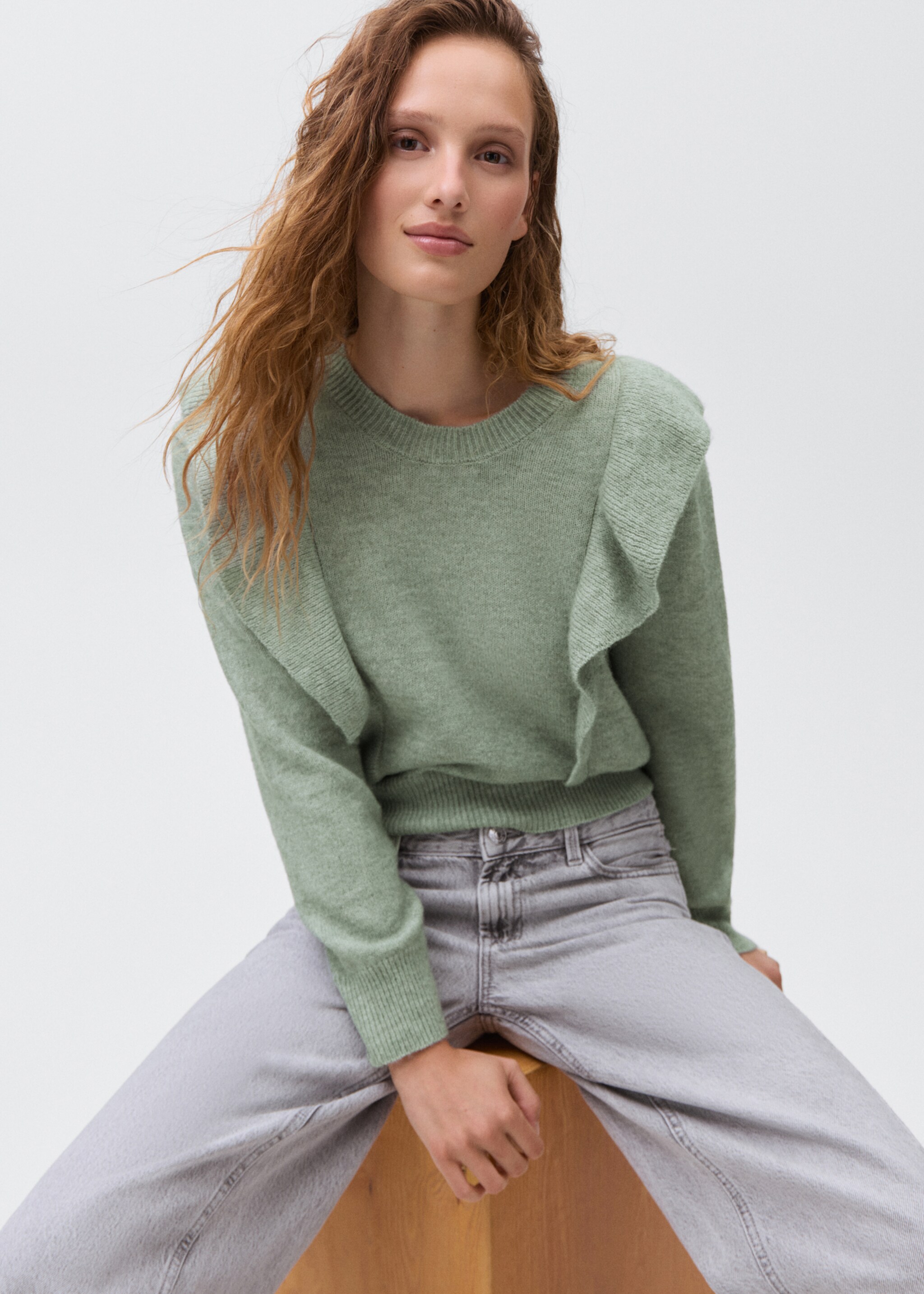 Ruffle knitted sweater - Details of the article 2, Green. Ref: 17007131-00.