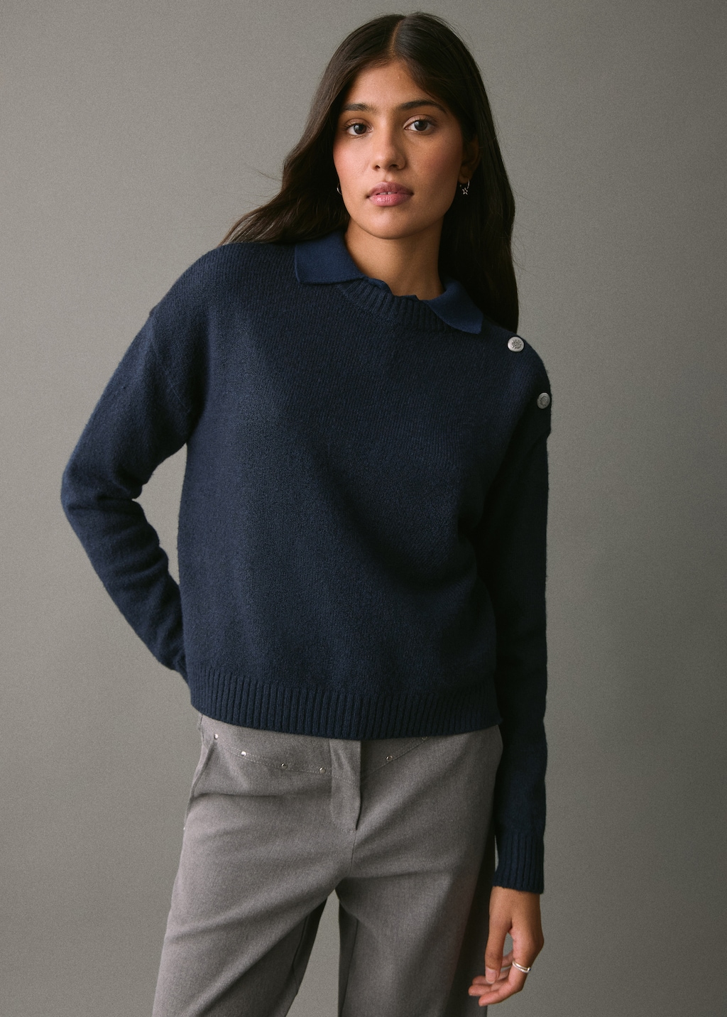 Buttons detail knit sweater