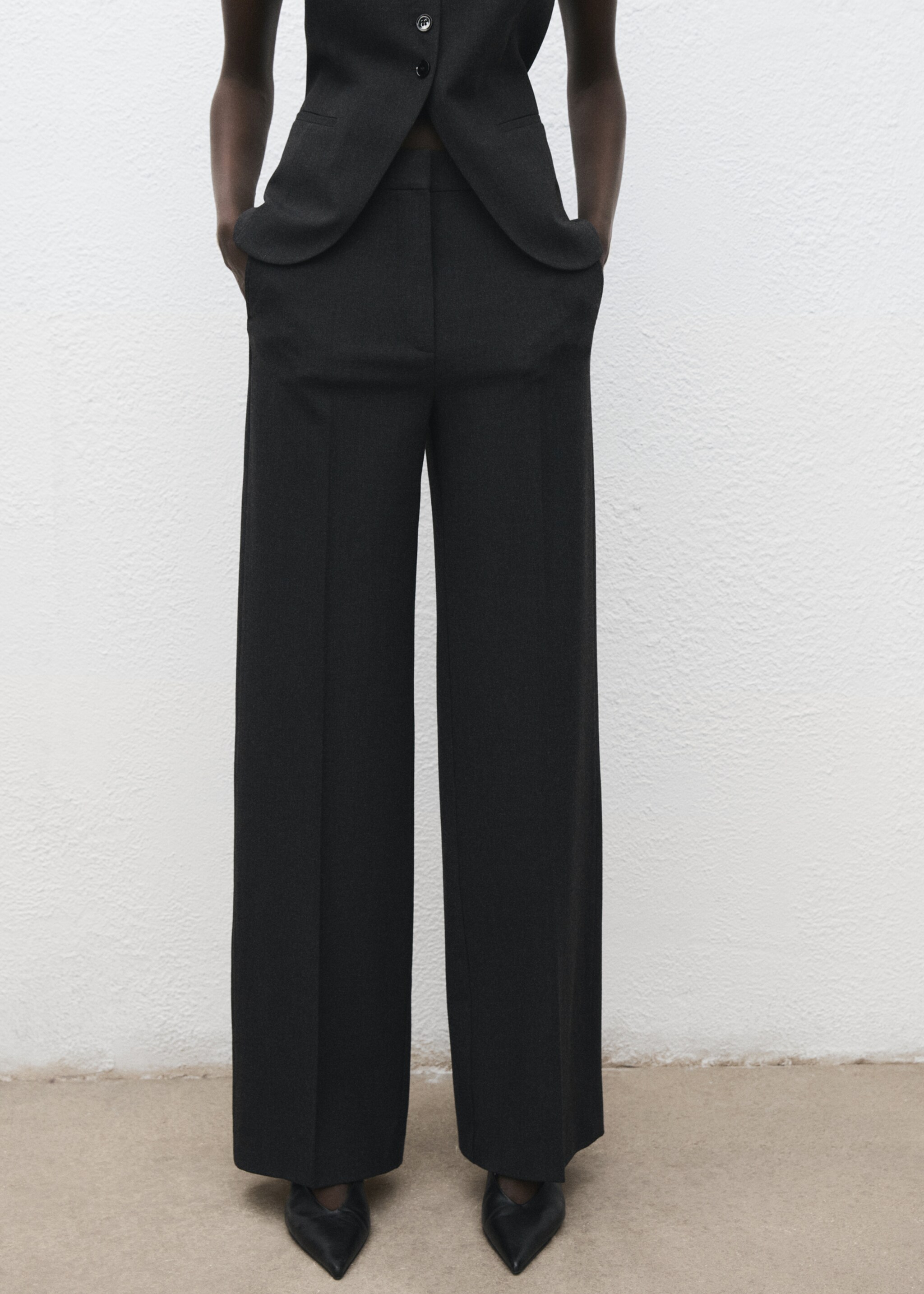 Pleated suit trousers - Medium plane, Grey. Ref: 17007141-00.