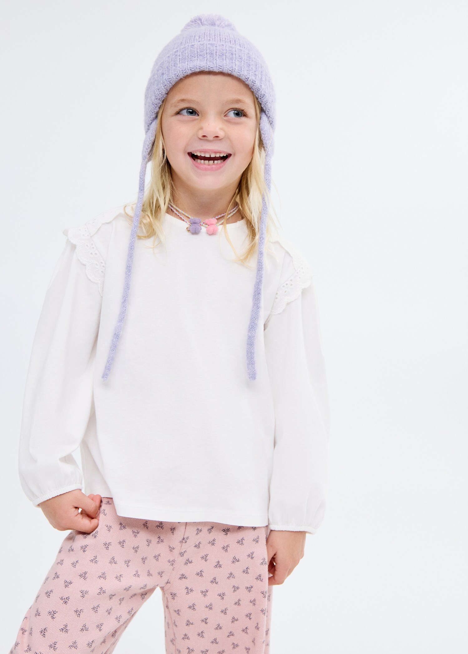 T-Shirt mit Ajour-Details - Mittlere Ansicht