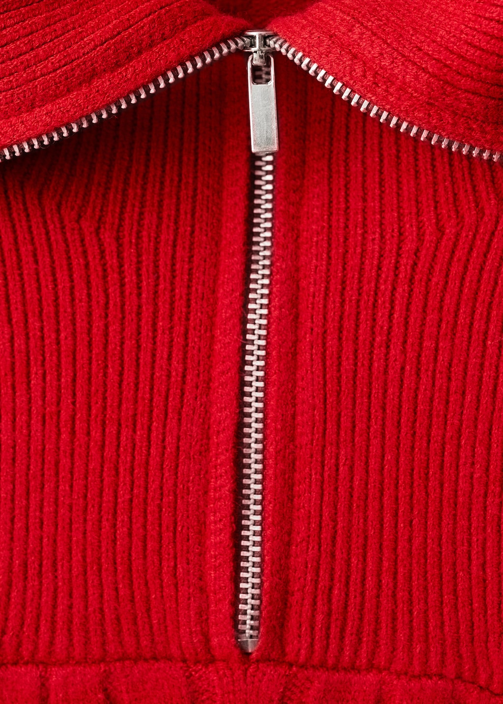Cable-knit sweater with zip-up neck