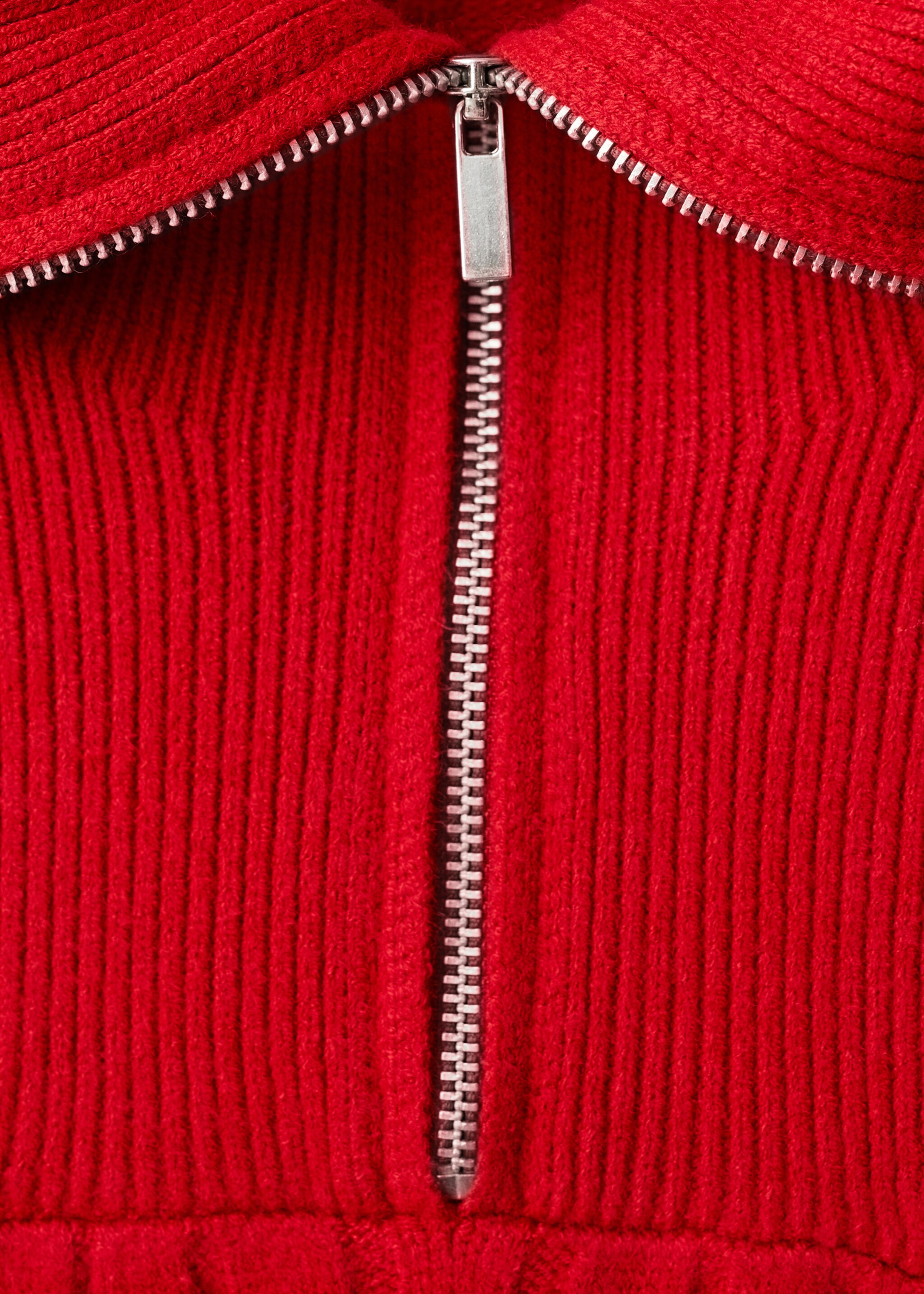 Cable knit zip neck jumper - Details of the article 8, Red. Ref: 17007785-00.