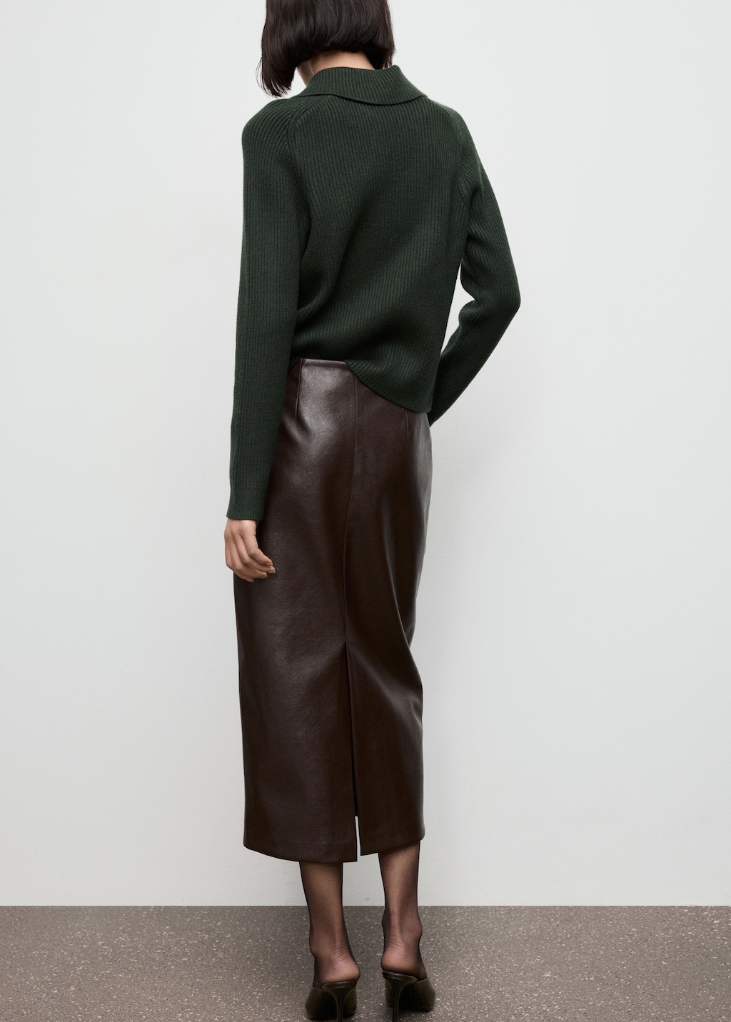 Ribbed polo-neck sweater with buttons