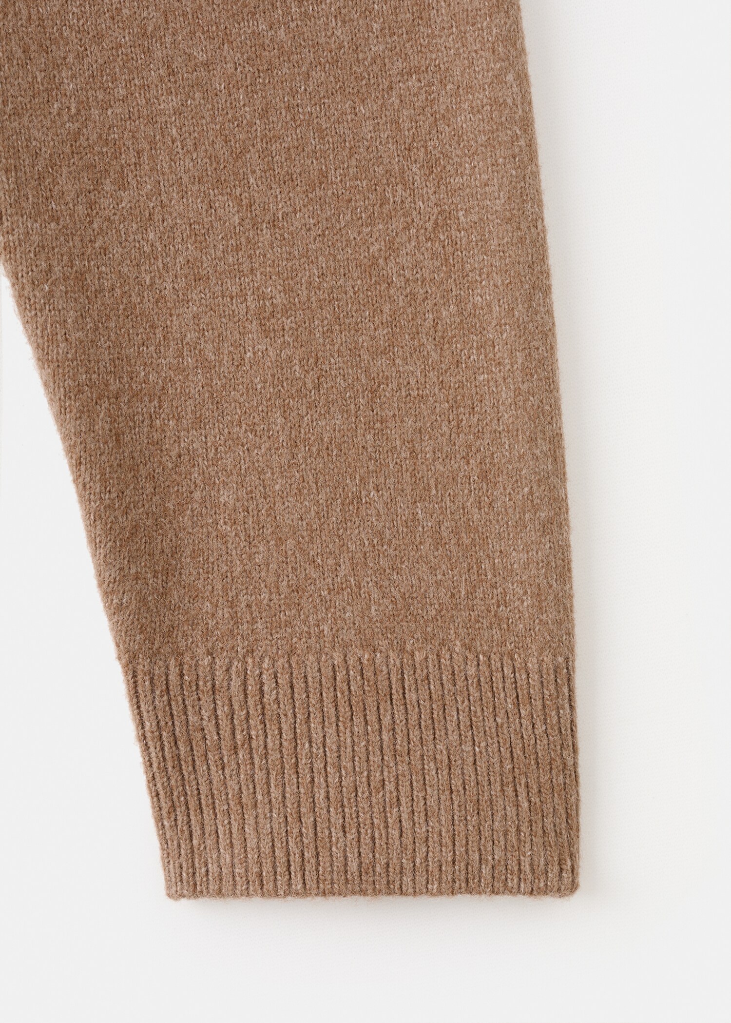 Medium-knit sweater - Details of the article 0