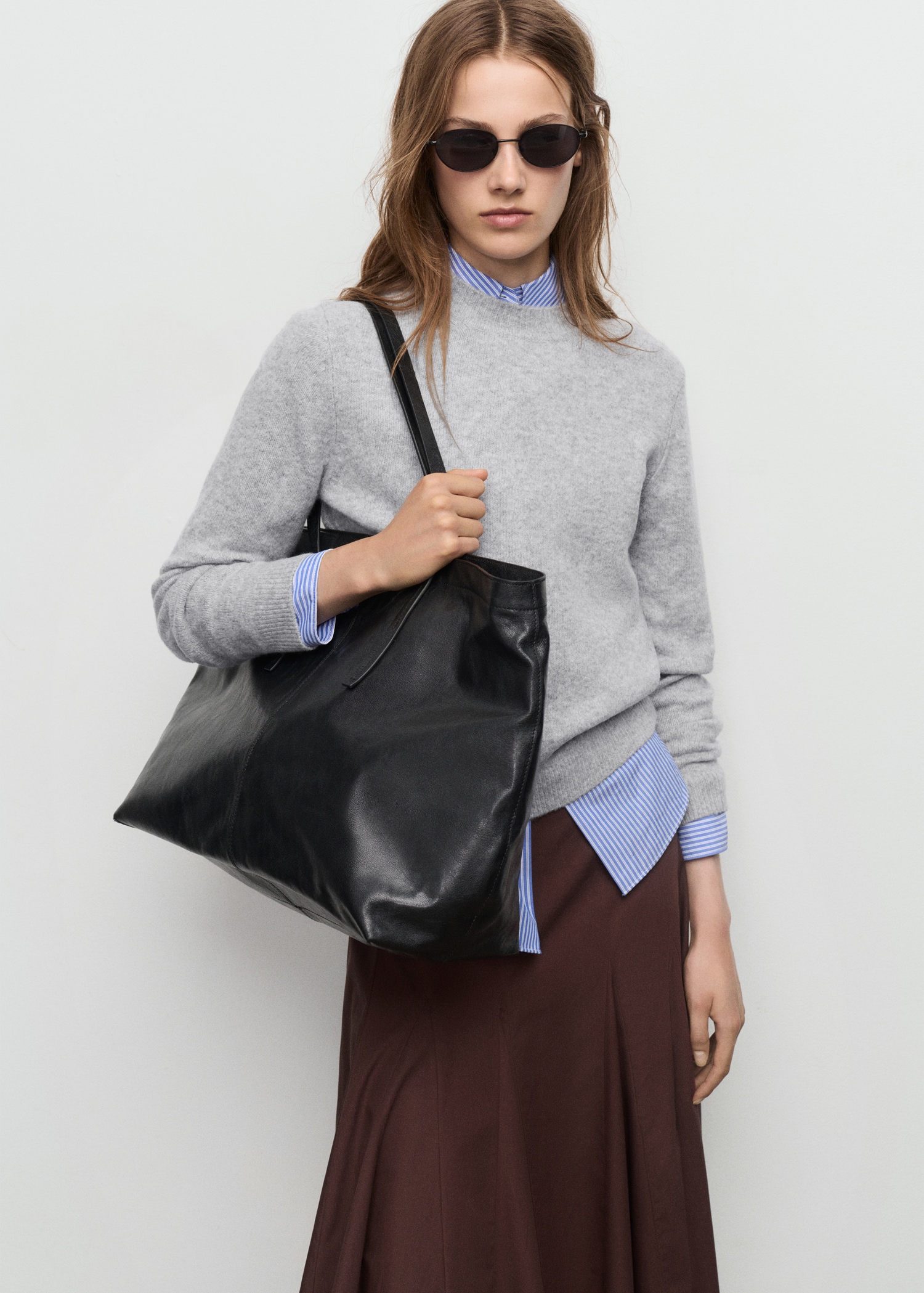 Medium-knit sweater - Medium plane