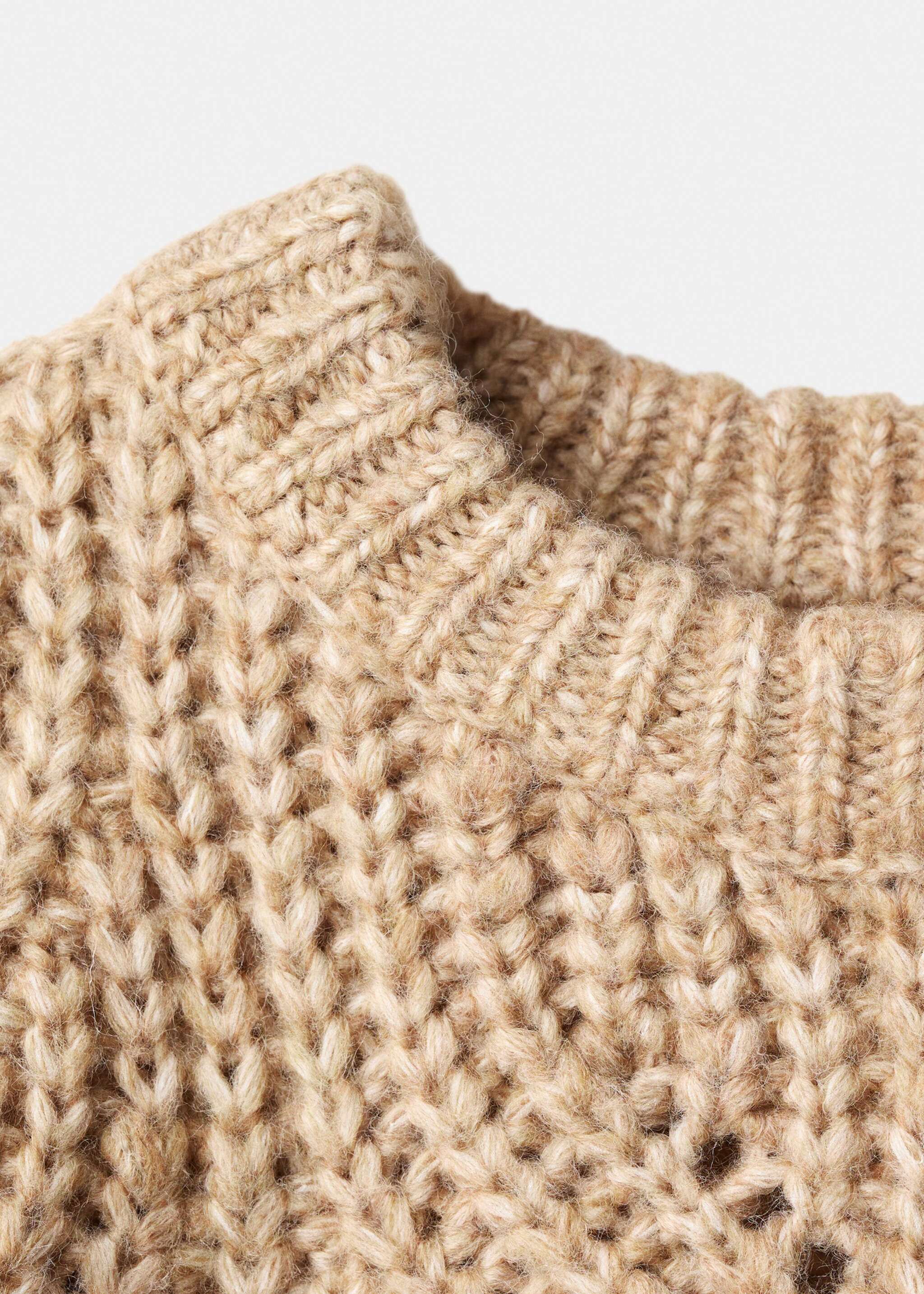 Chunky-knit sweater - Details of the article 8, Medium Brown. Ref: 17007797-00.