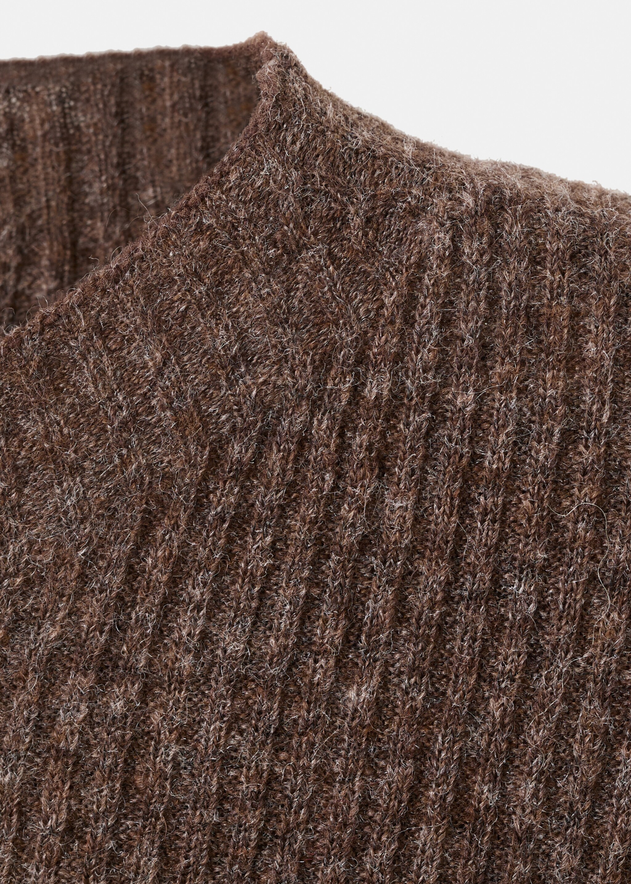 Ribbed sweater with perkins neck - Details of the article 8, Chocolate. Ref: 17007806-00.